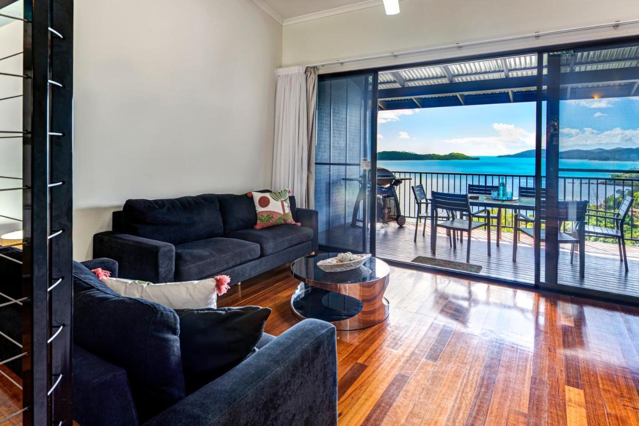 The Panorama 3, 2 Bedroom 2 Bathroom Ocean View Modern *