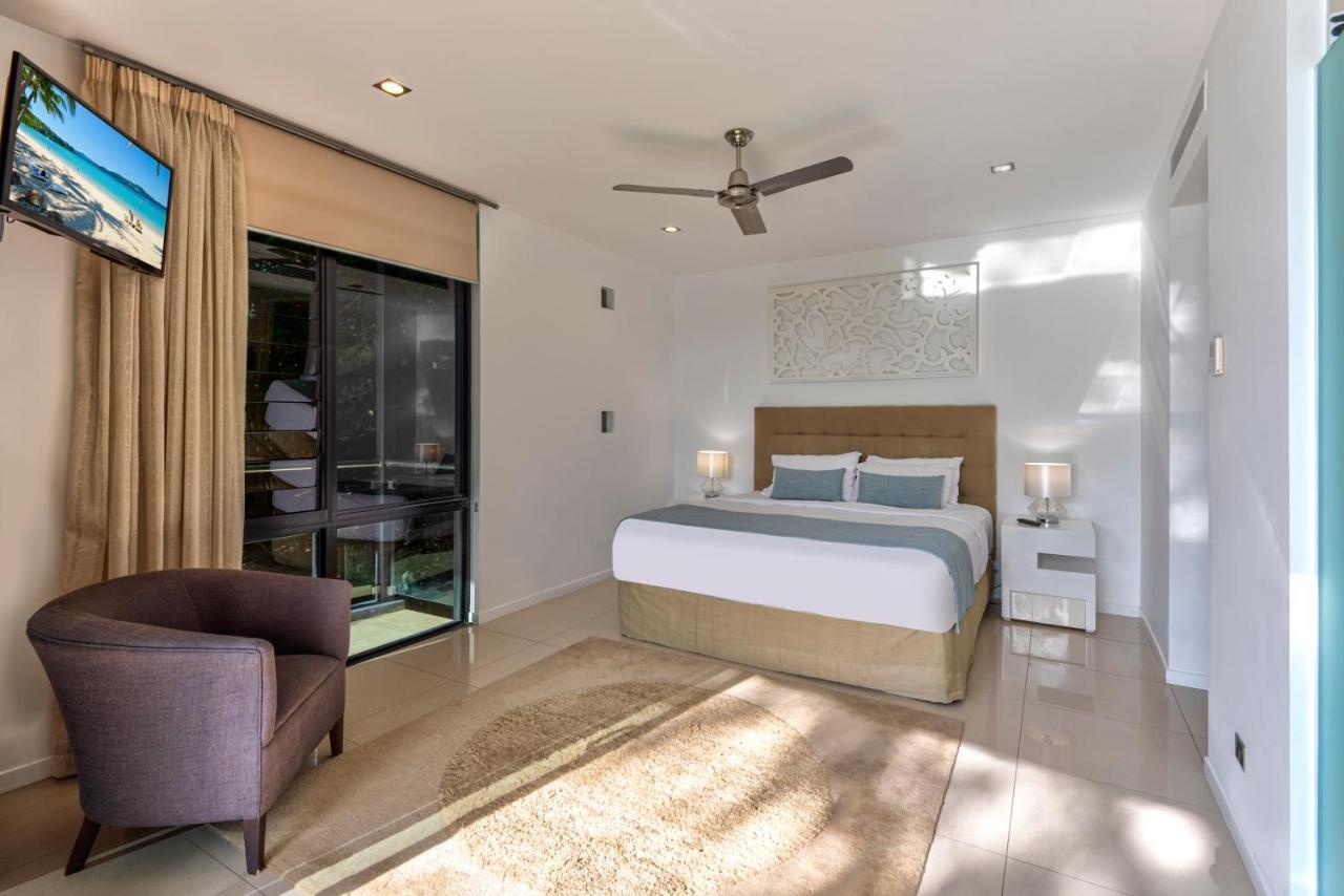 Edge 2 - Oceanfront Luxurious And Spacious 4 Bedroom Split Level With Buggy And Valet Service Apartment Hamilton Island