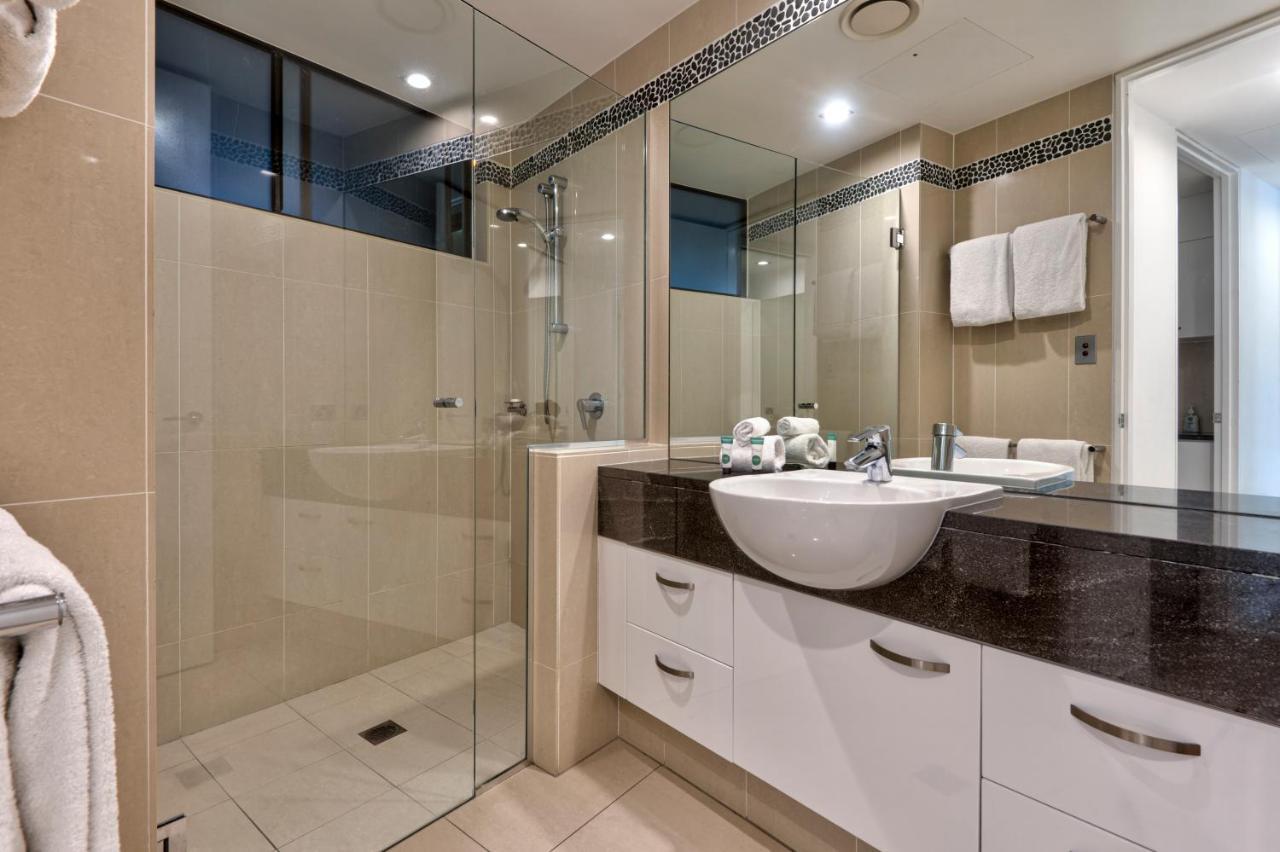 Edge 2 - Oceanfront Luxurious And Spacious 4 Bedroom Split Level With Buggy And Valet Service * Hamilton Island