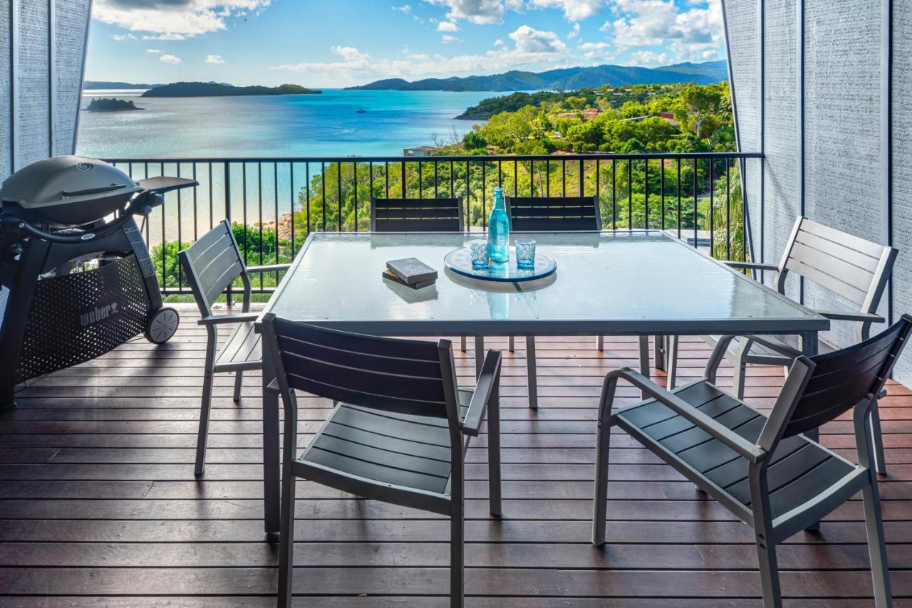 The Panorama 3, 2 Bedroom 2 Bathroom Ocean View Modern Apartment *