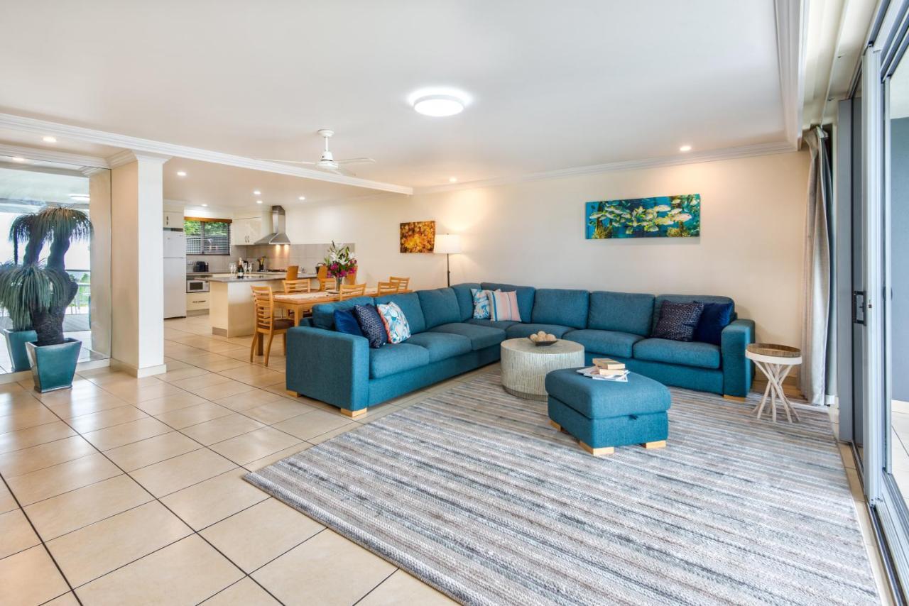Apartment Blue Water Views