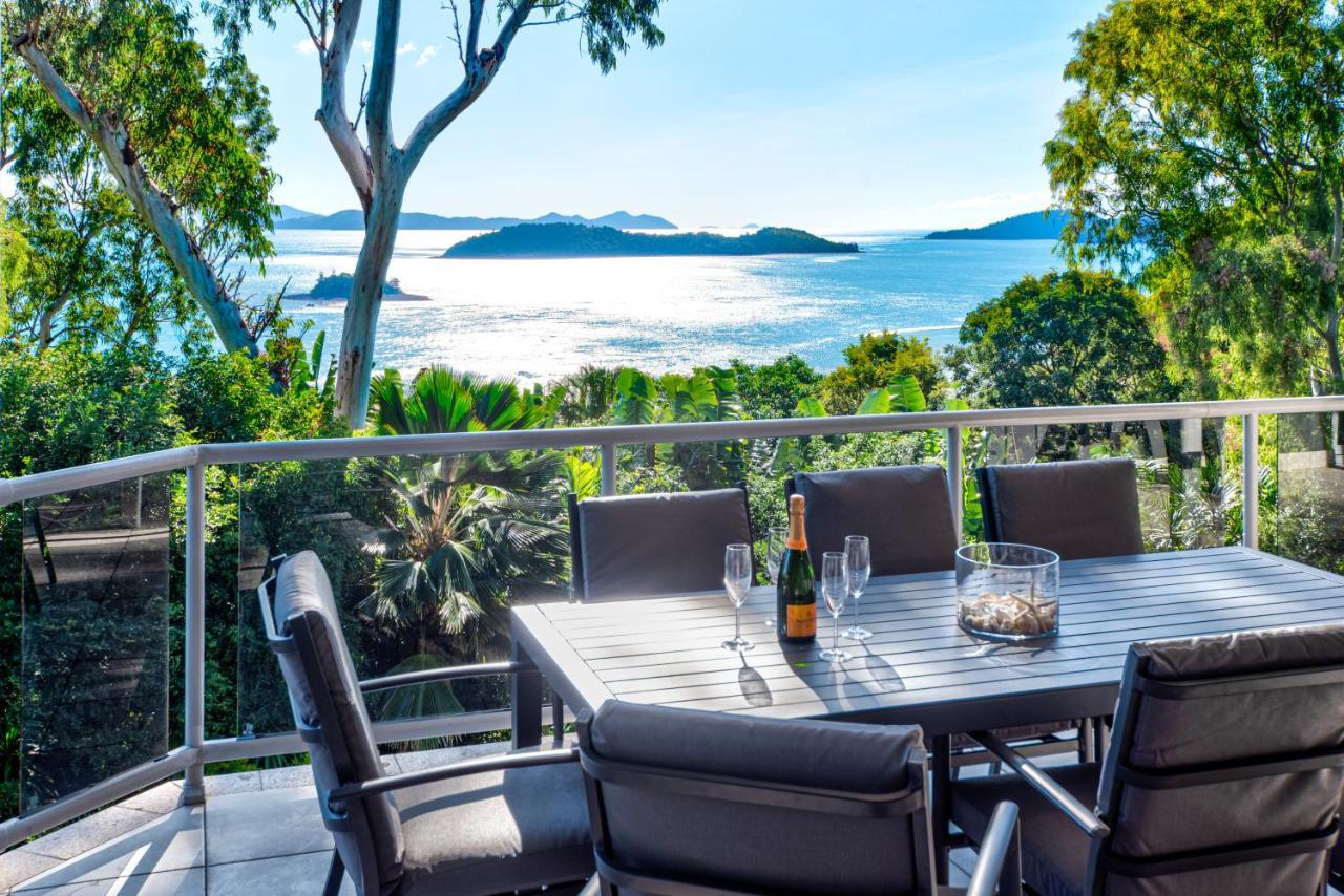Blue Water Views 16 - 3 Bedroom Penthouse With Ocean Views * Hamilton Island