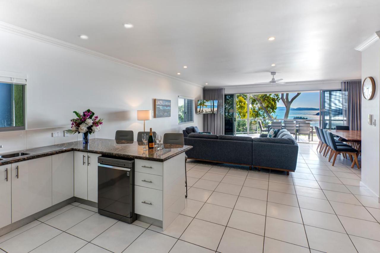 Blue Water Views 16 - 3 Bedroom Penthouse With Ocean Views * Hamilton Island