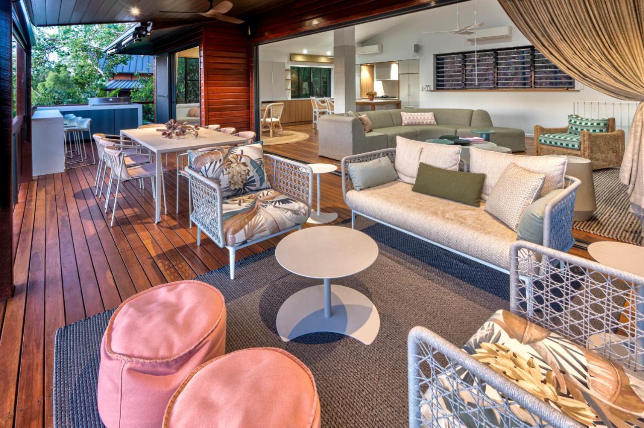 Point Blue On By Hiha * Hamilton Island
