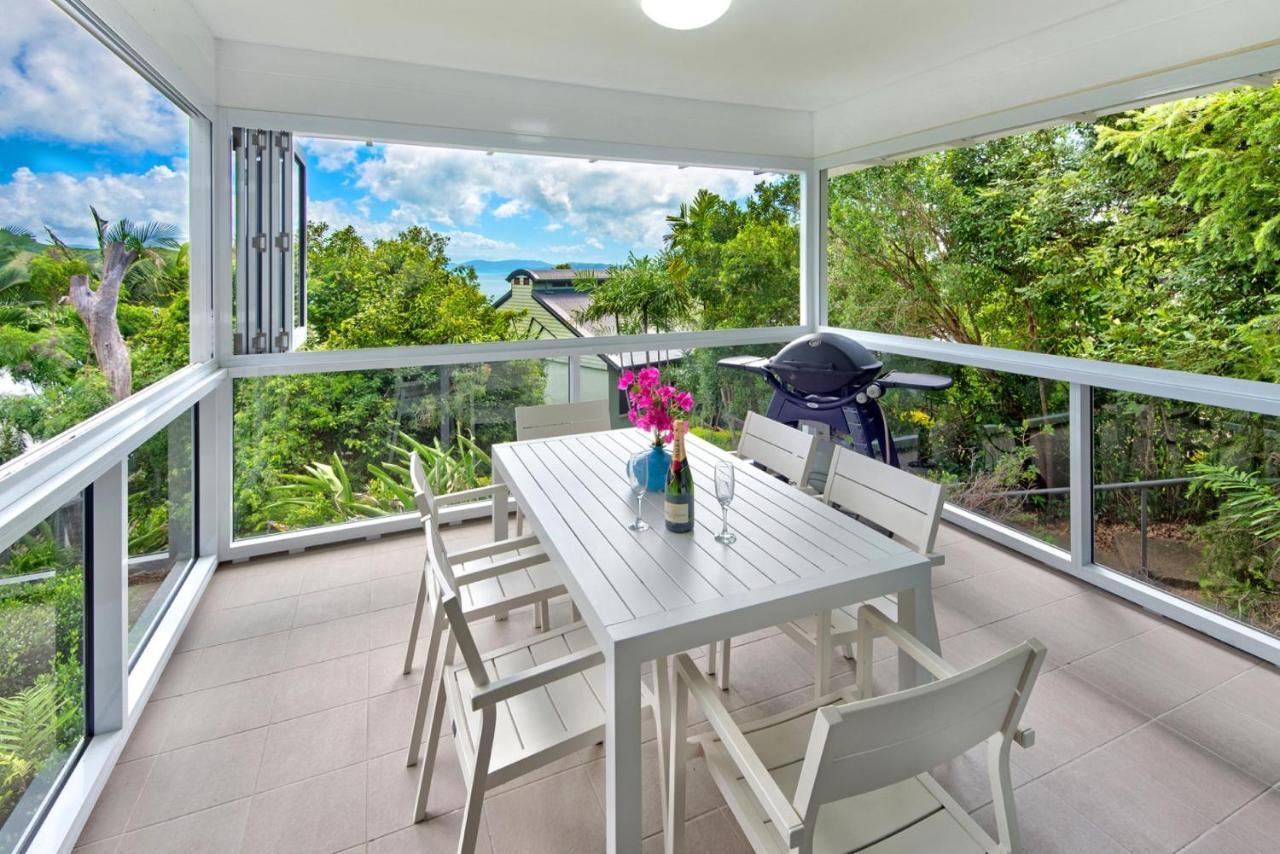 Oasis 1, 2 Bedroom, 1 Bathroom With Buggy!