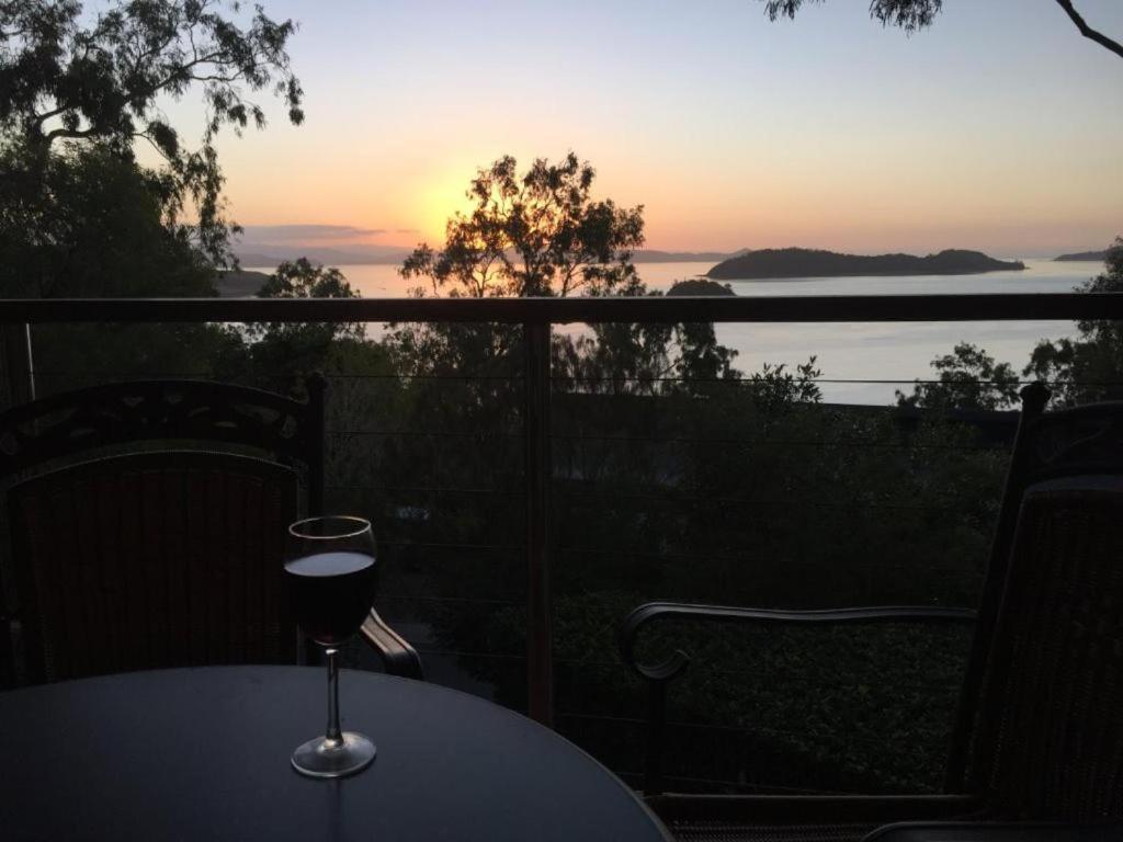 Luxury Couples Retreat With Buggy *