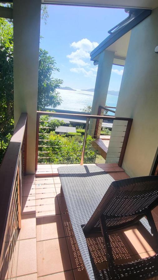 Apartment Luxury Couples Retreat With Buggy Hamilton Island
