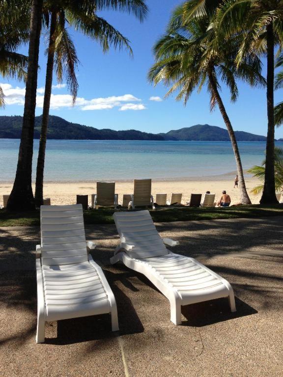 Luxury Couples Retreat With Buggy