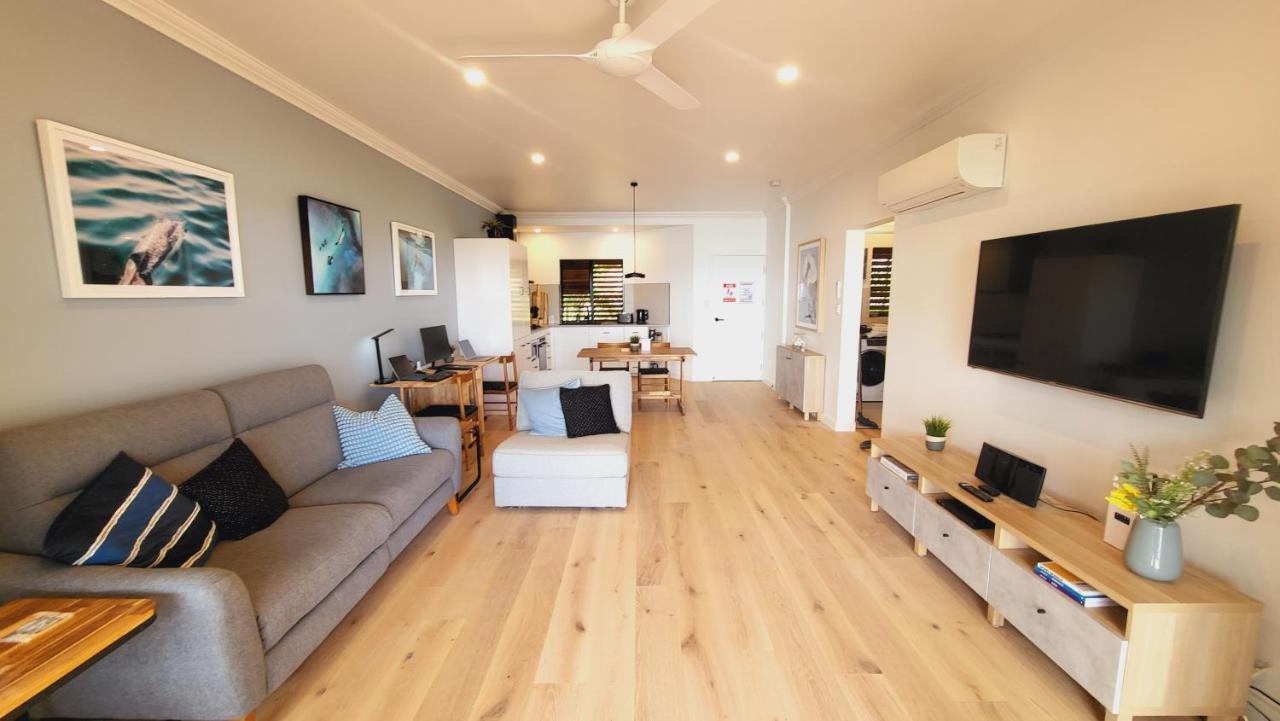 Apartment Luxury Couples Retreat With Buggy