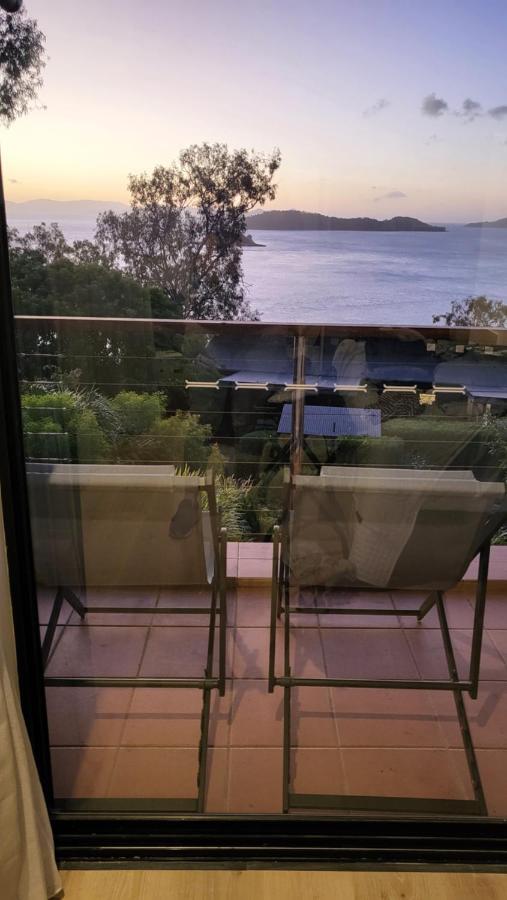 Luxury Couples Retreat With Buggy *
