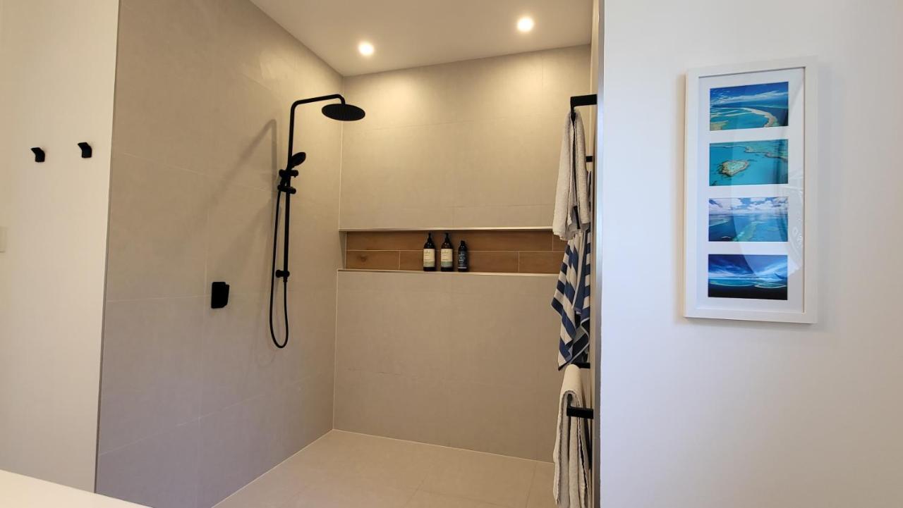 Apartment Luxury Couples Retreat With Buggy Hamilton Island