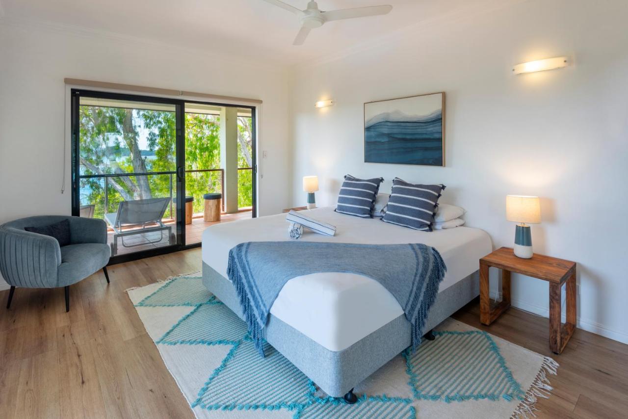 Compass Point On By Hiha Apartment