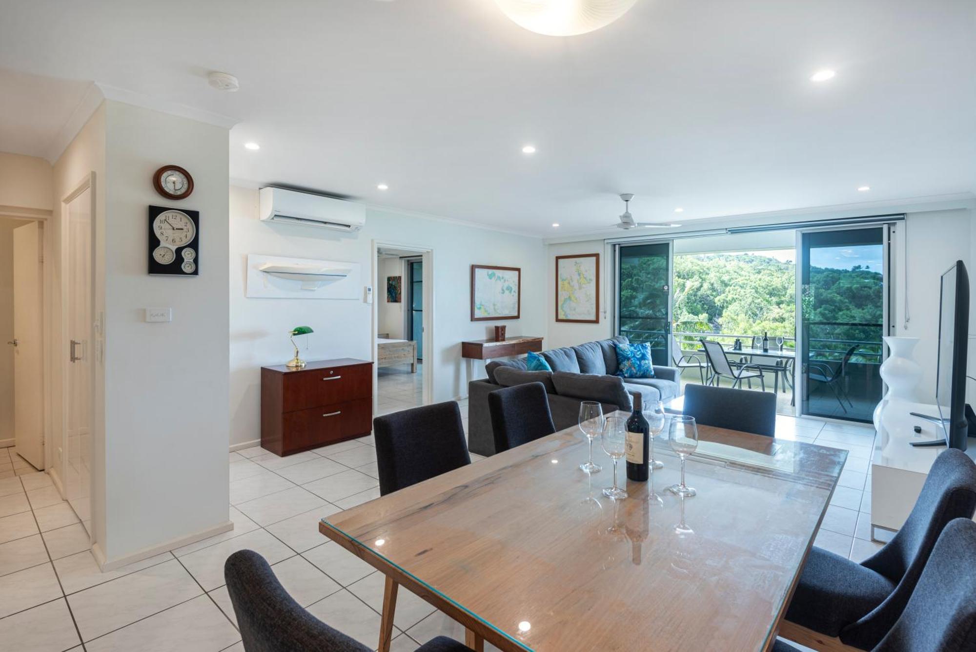 Apartment Poinciana - 2 Bedroom - On By Hiha