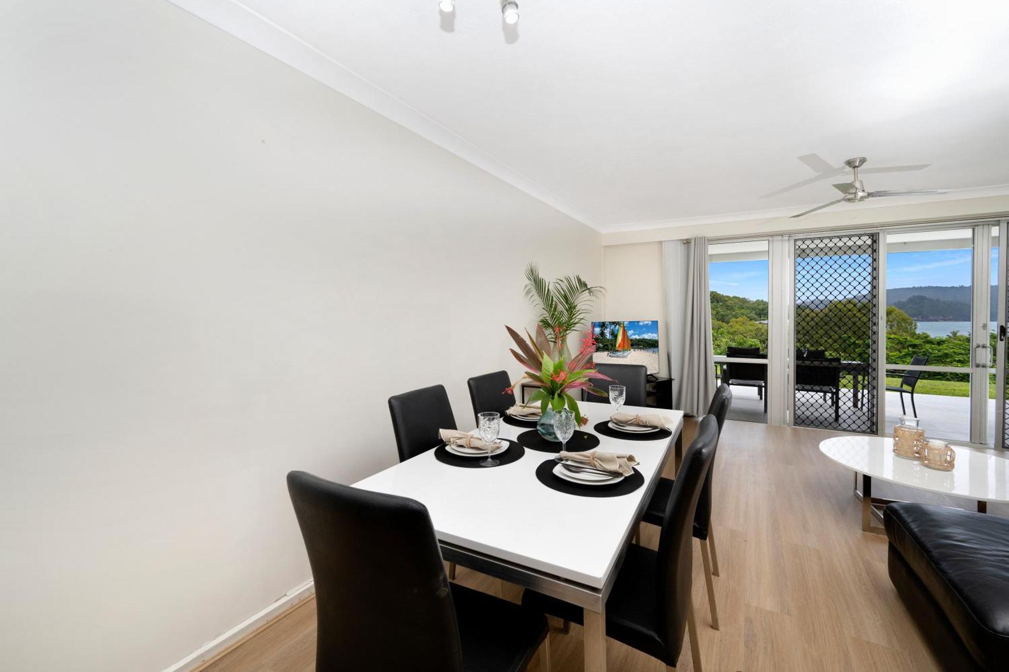 Poinciana - Ocean Views Apartment