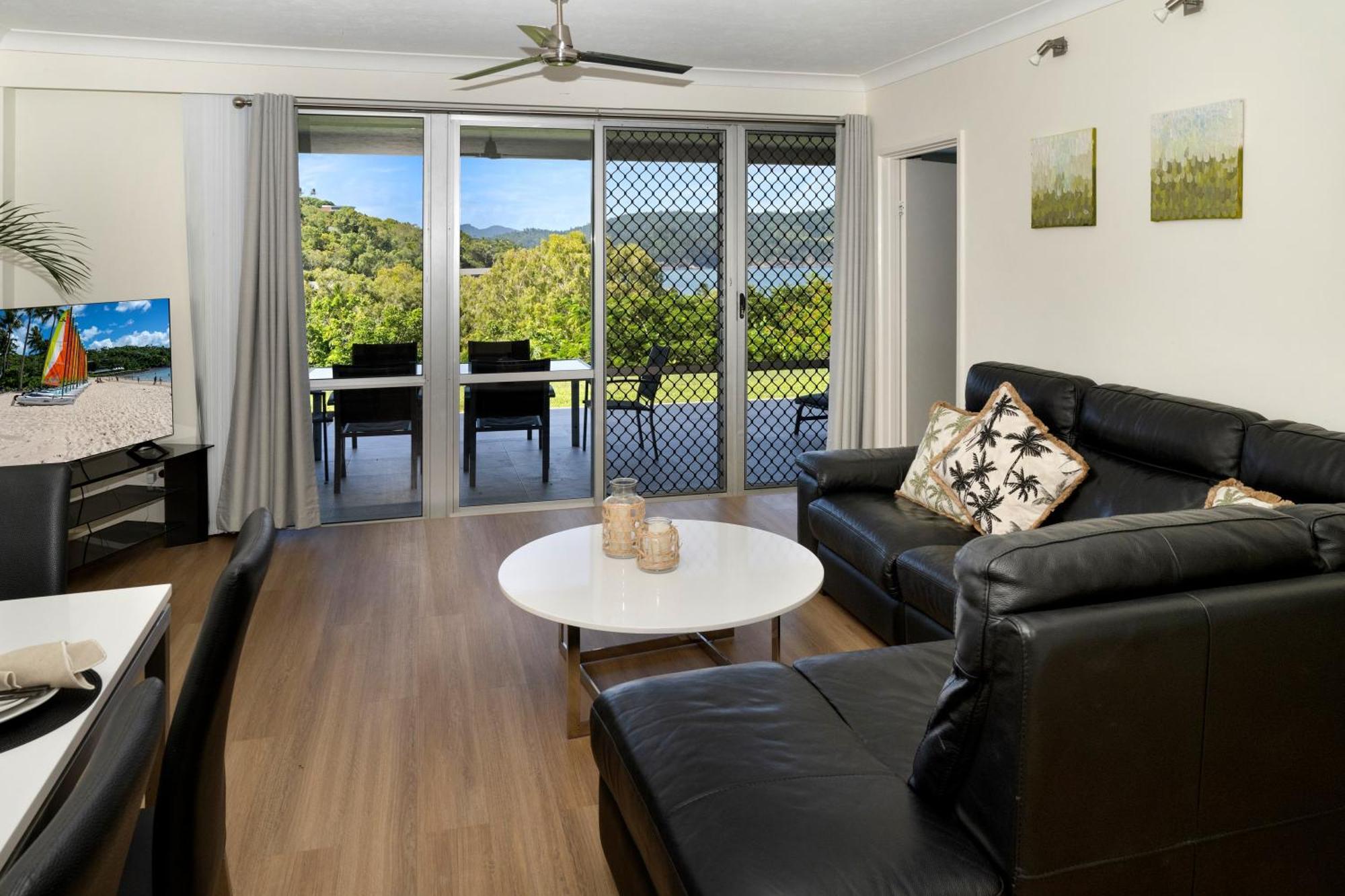 Poinciana - Ocean Views Apartment *