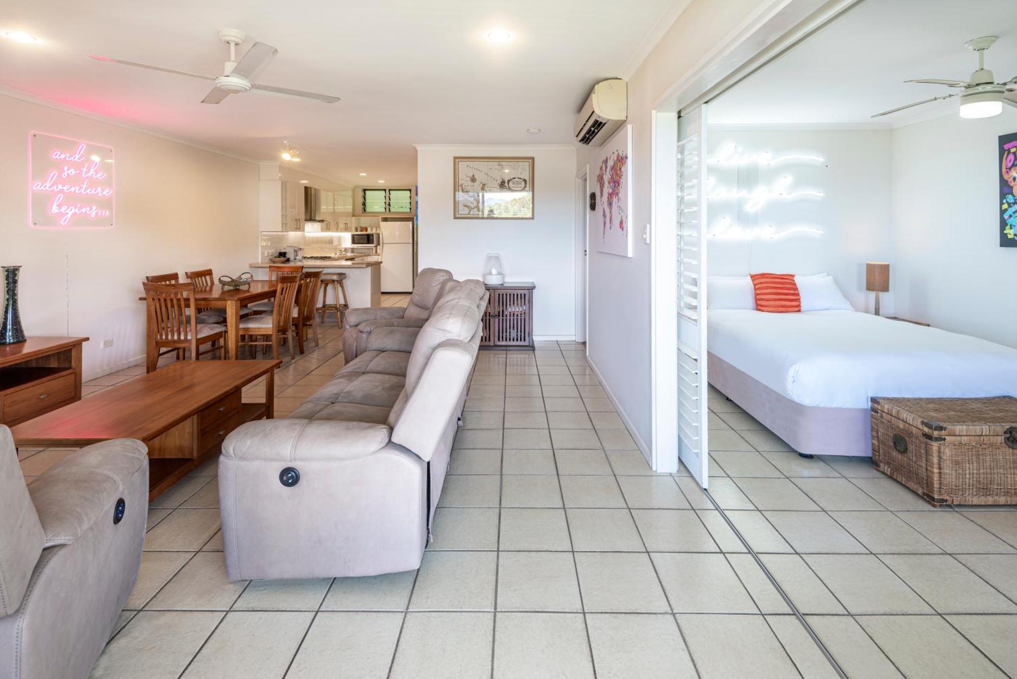 Poinciana - 2 Bedroom - On By Hiha Hamilton Island