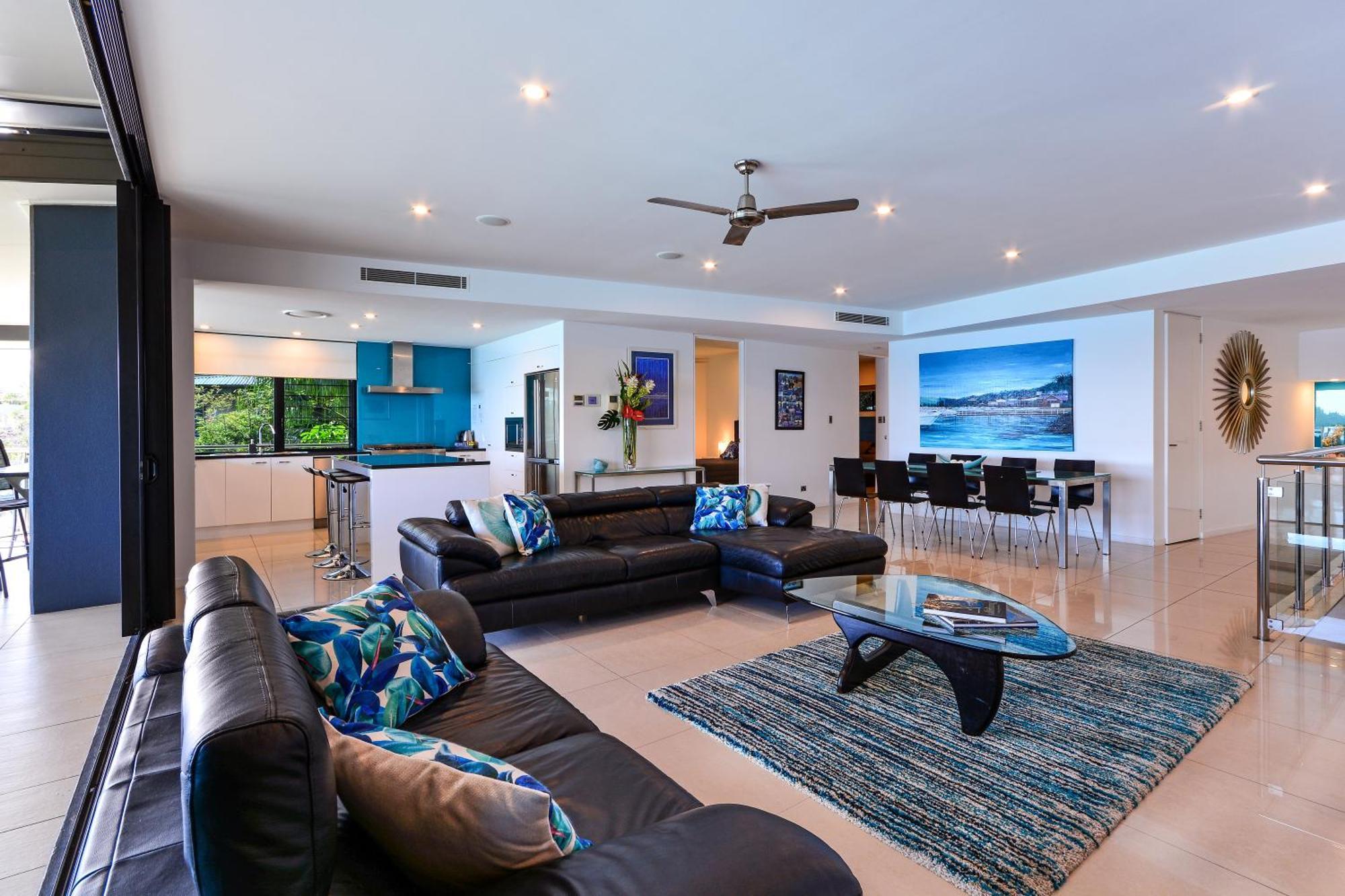 Apartment Edge 11 & Free Buggy - *