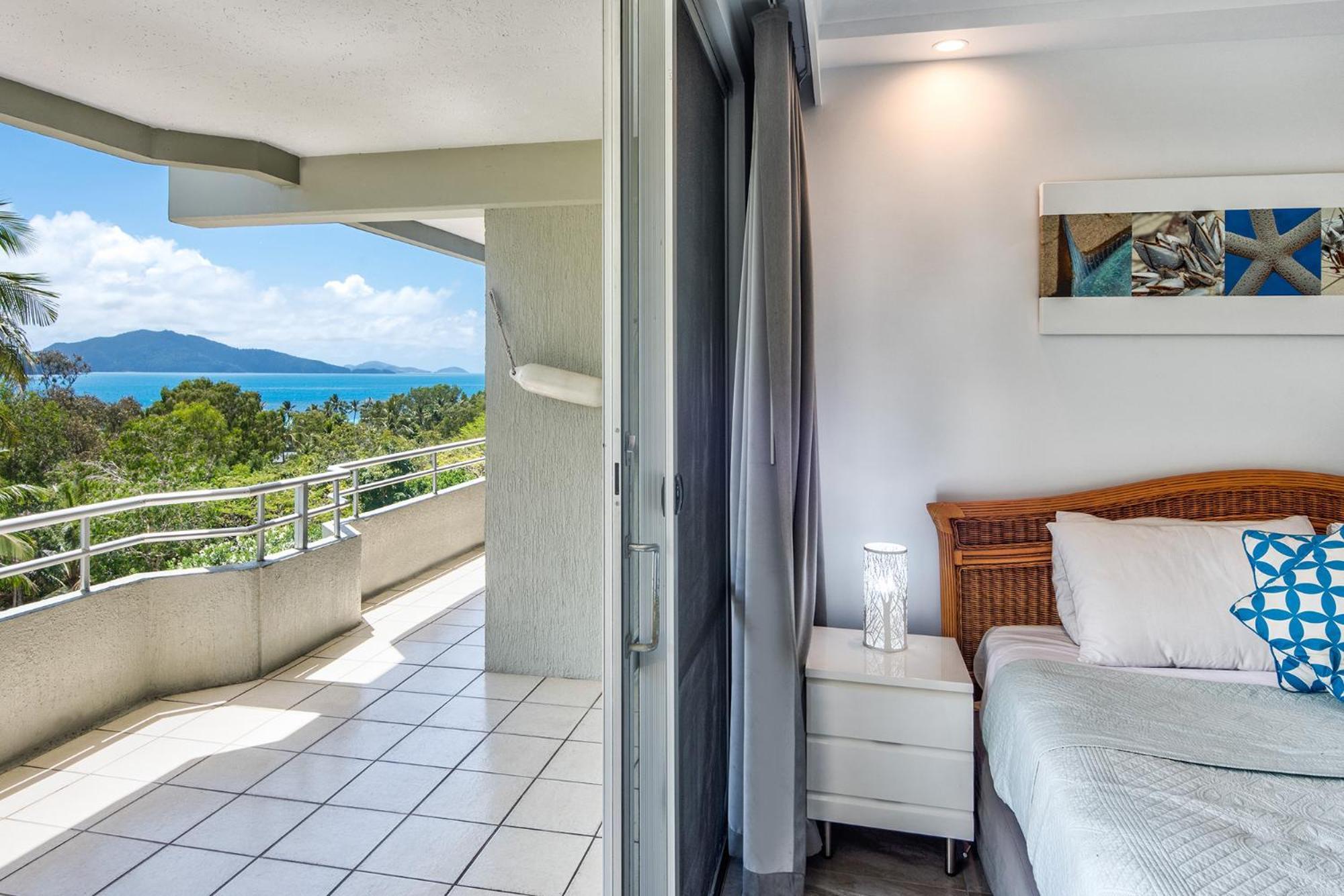 Poinciana 101 Centrally Located 3 Bedroom, Buggy!! Hamilton Island