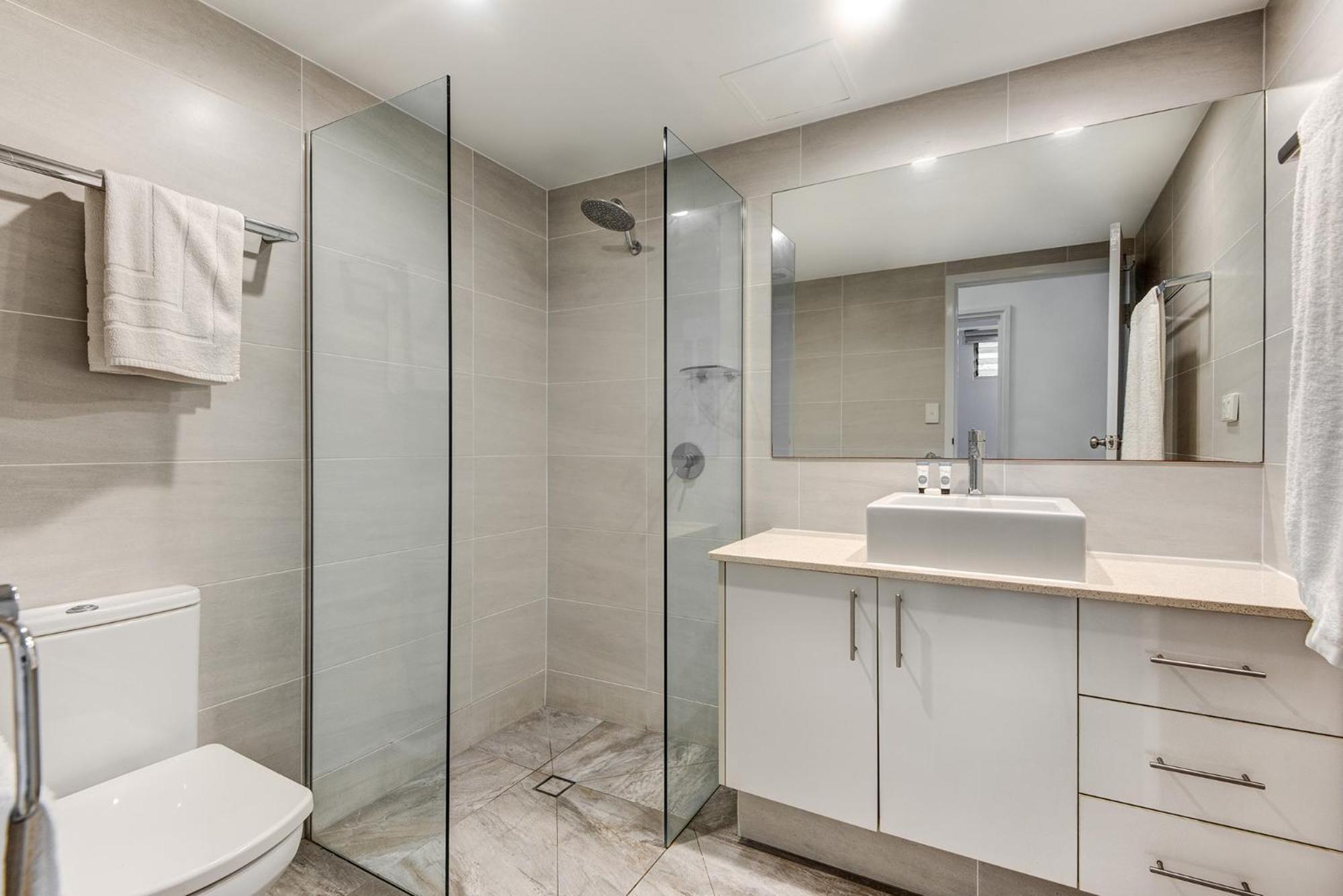 Poinciana 101 Centrally Located 3 Bedroom, Buggy!! *