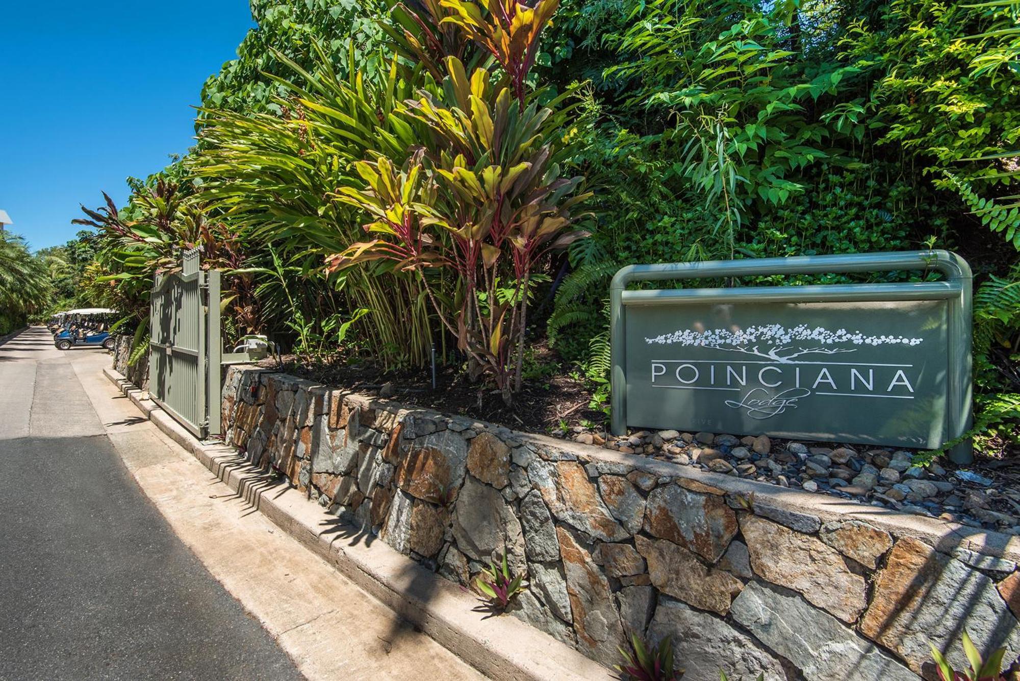 Poinciana 101 Centrally Located 3 Bedroom, Buggy!!