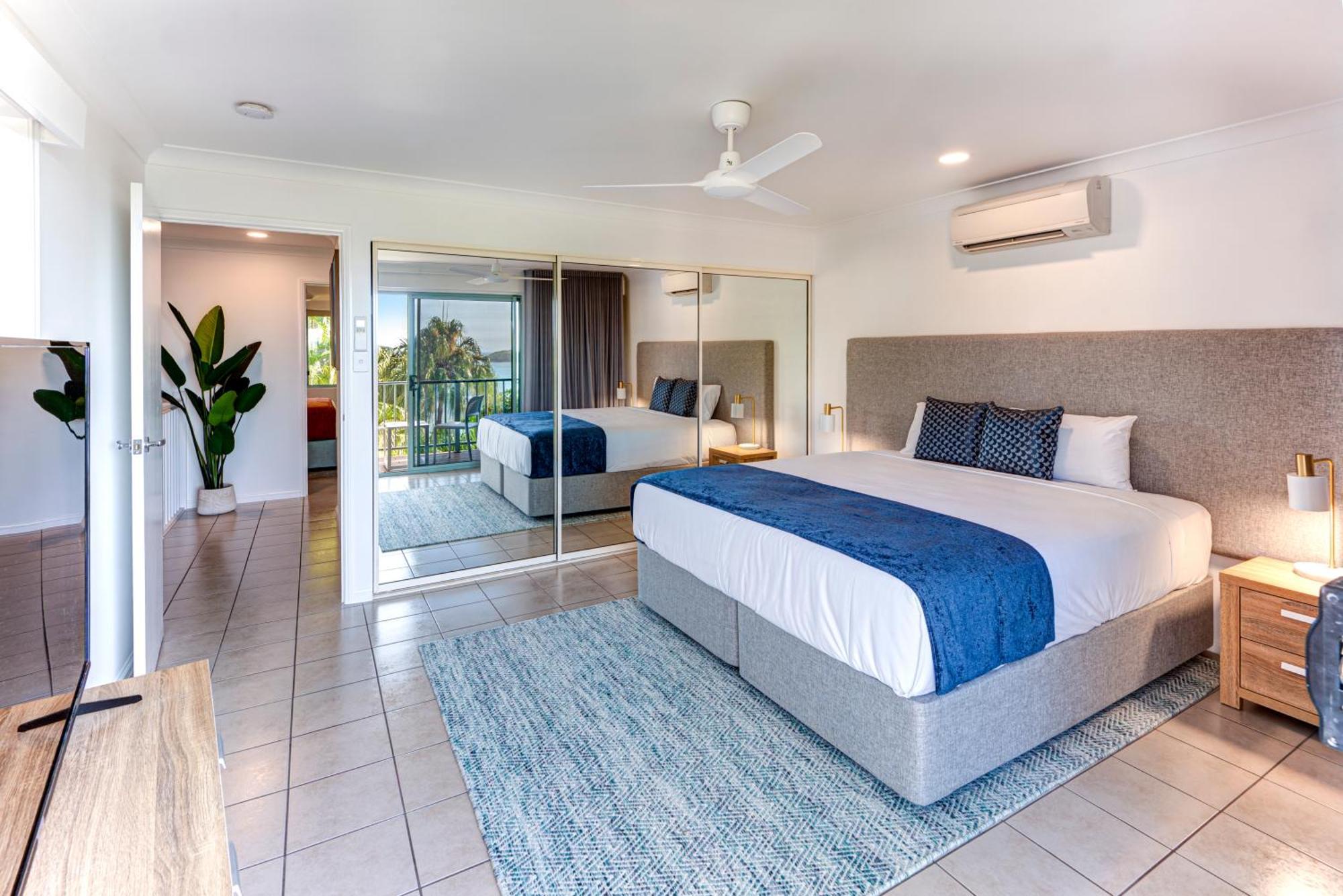 Sunset Waters 19 - Apartment