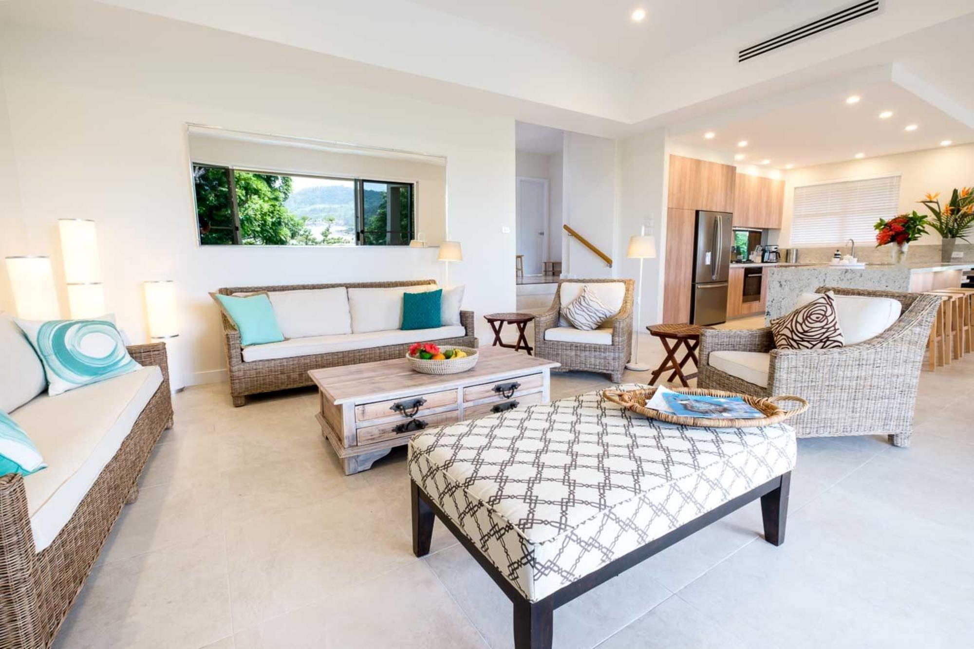 La Bella Waters 3 - Oceanview's, Pool, Buggy And Transfers Hamilton Island