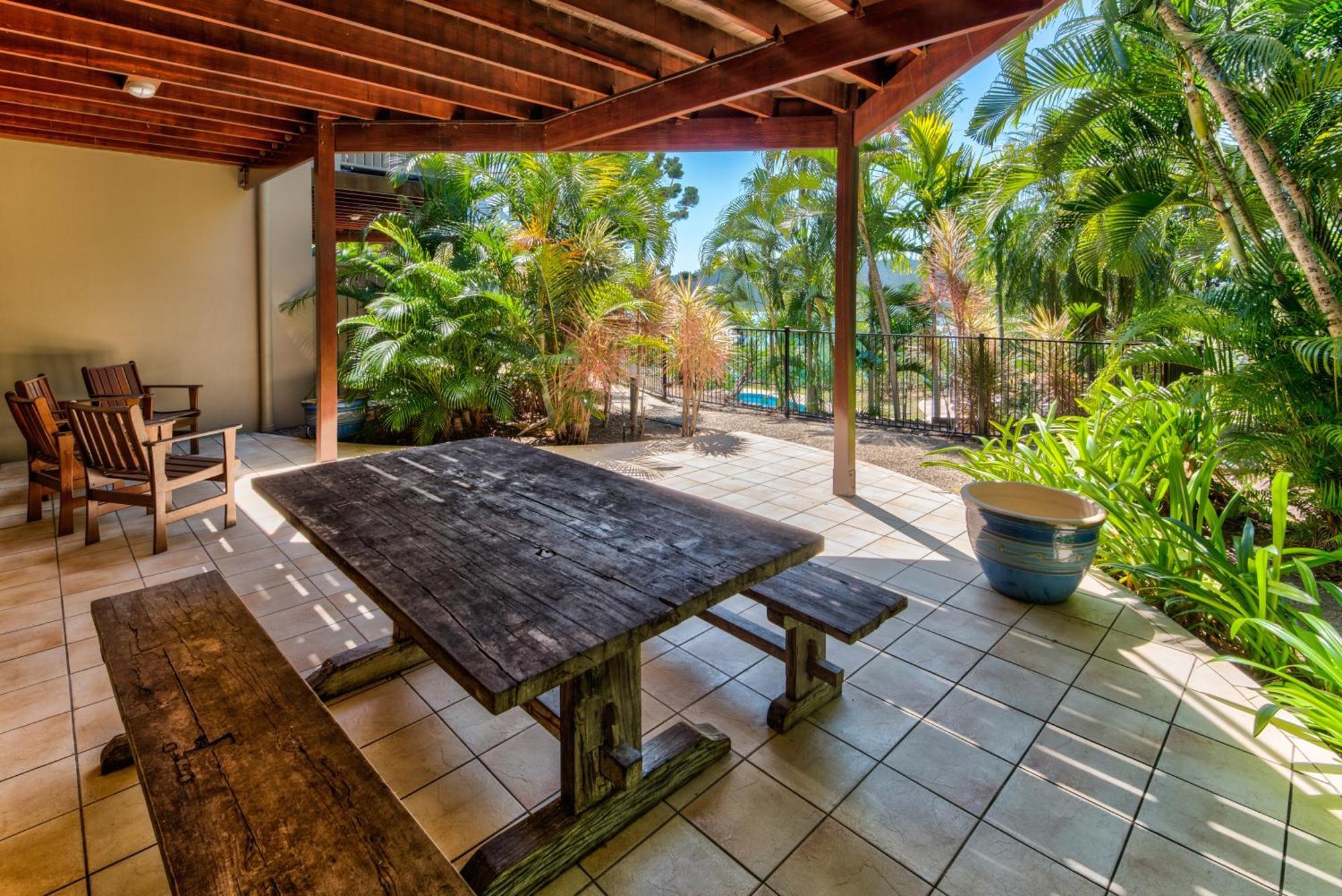 Cooinda Gardens On By Hiha Apartment Hamilton Island