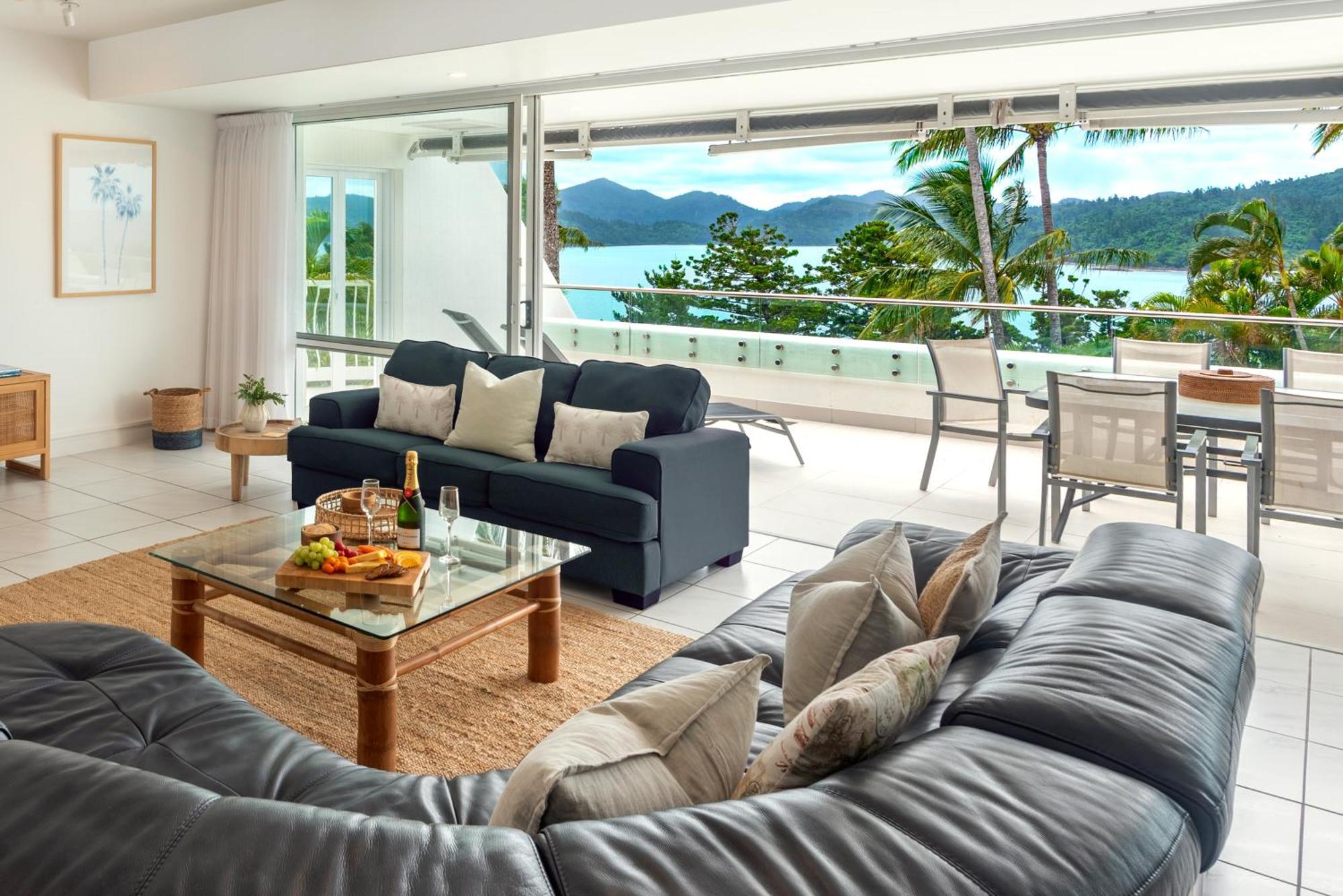 Bella Vista East 4 Oceanview, Golf Buggy, Valet Service & Shared Pool Apartment Hamilton Island