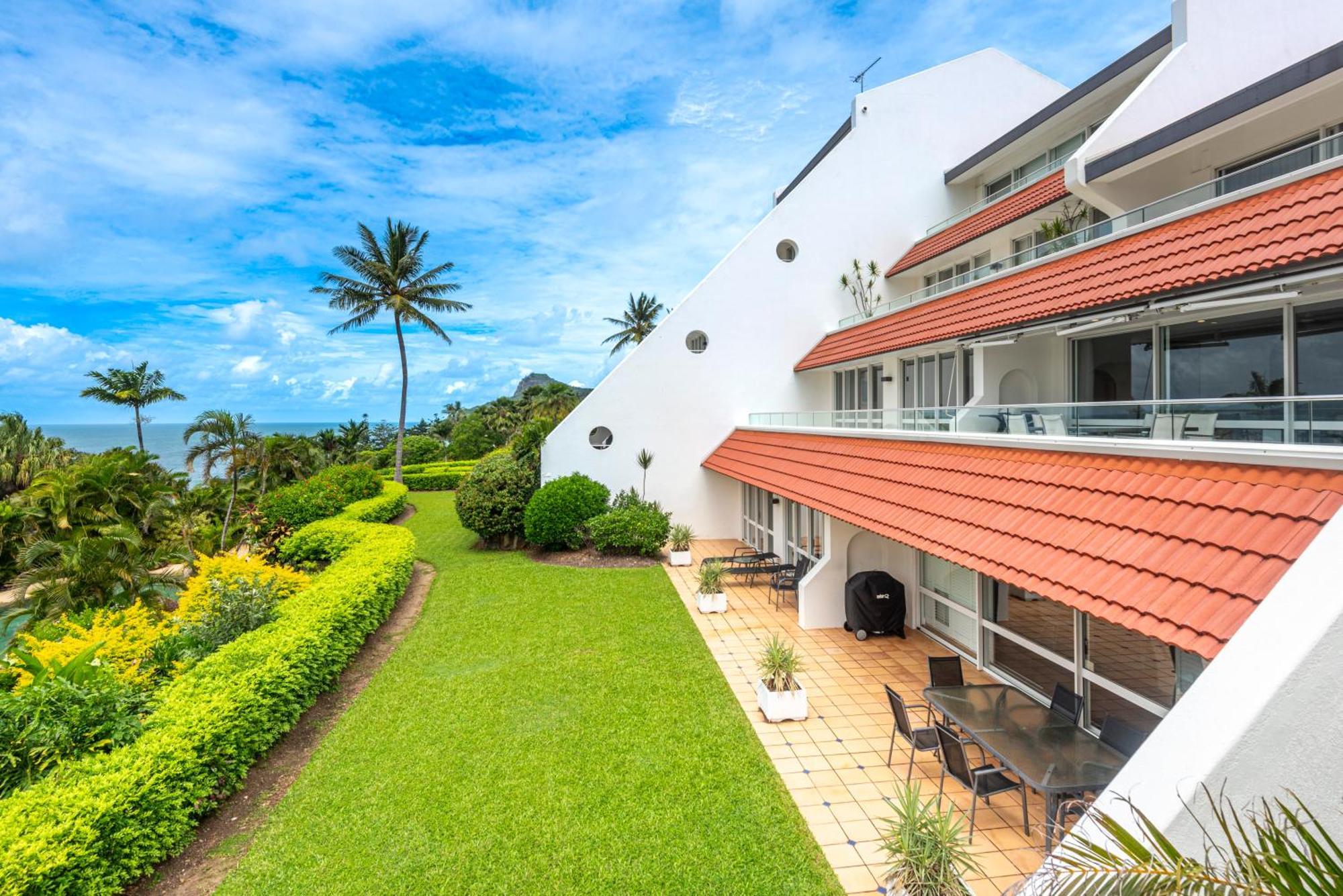Apartment Bella Vista East 4 Oceanview, Golf Buggy, Valet Service & Shared Pool Hamilton Island