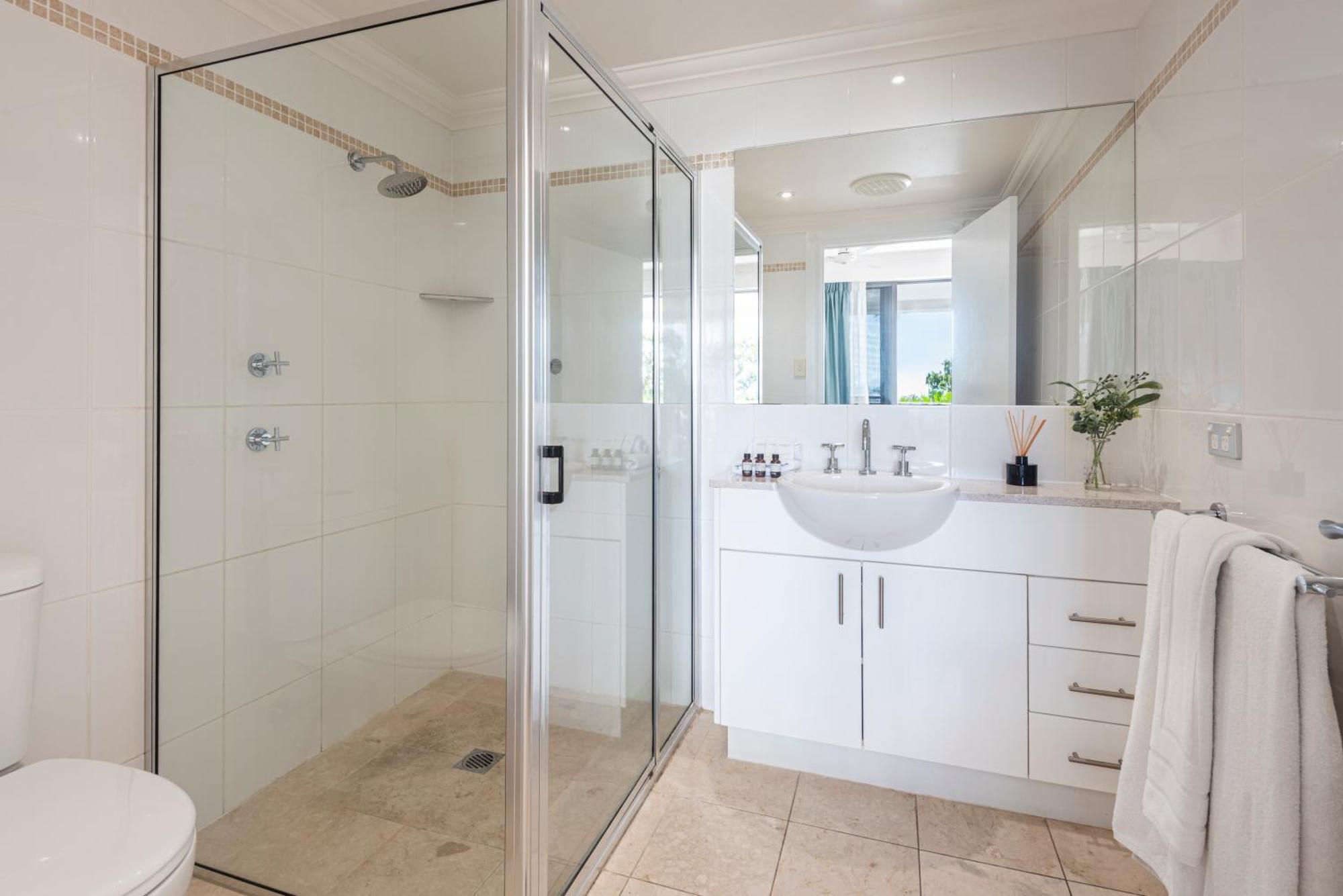 Blue Water Views Apartment Hamilton Island