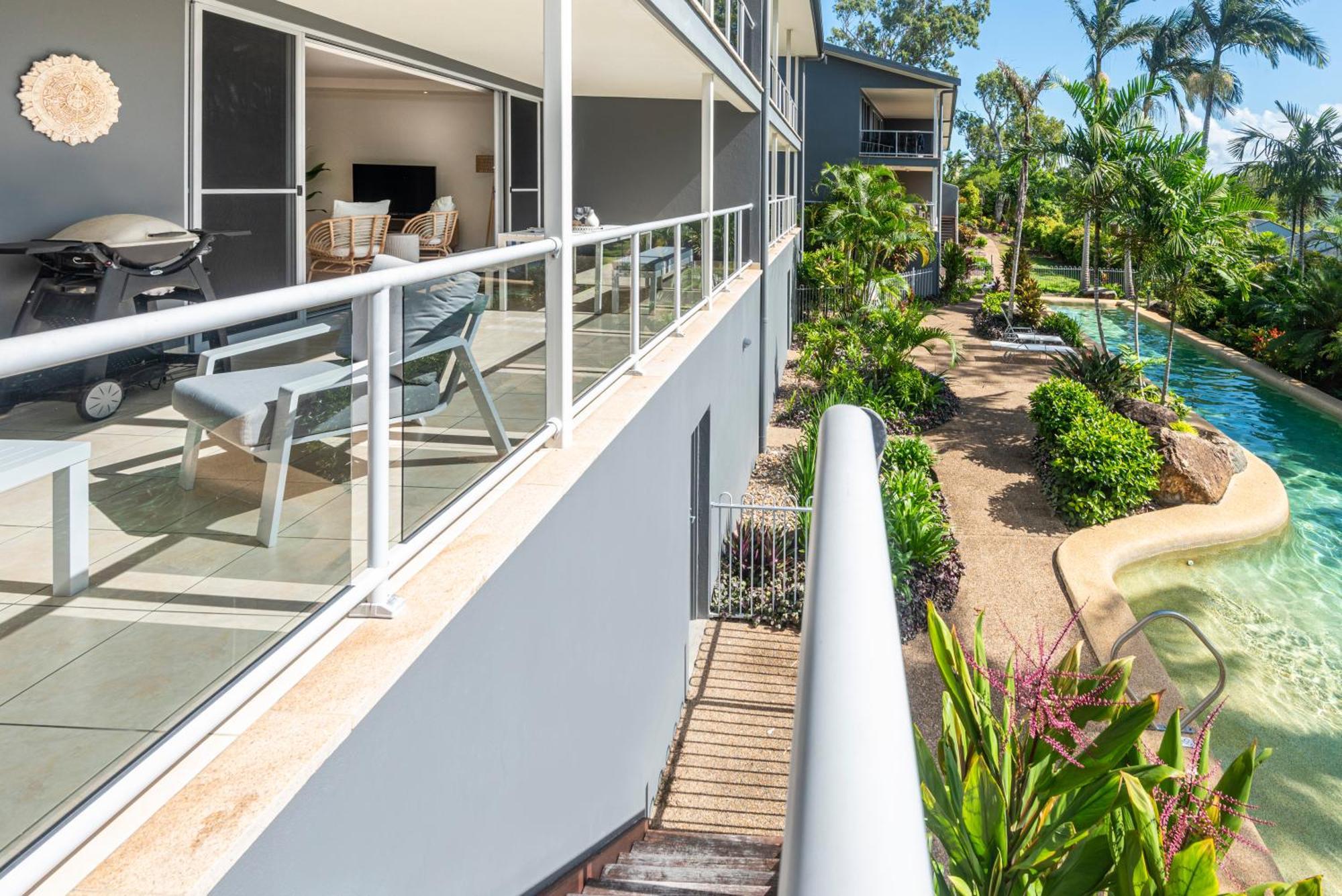 Blue Water Views Apartment Hamilton Island