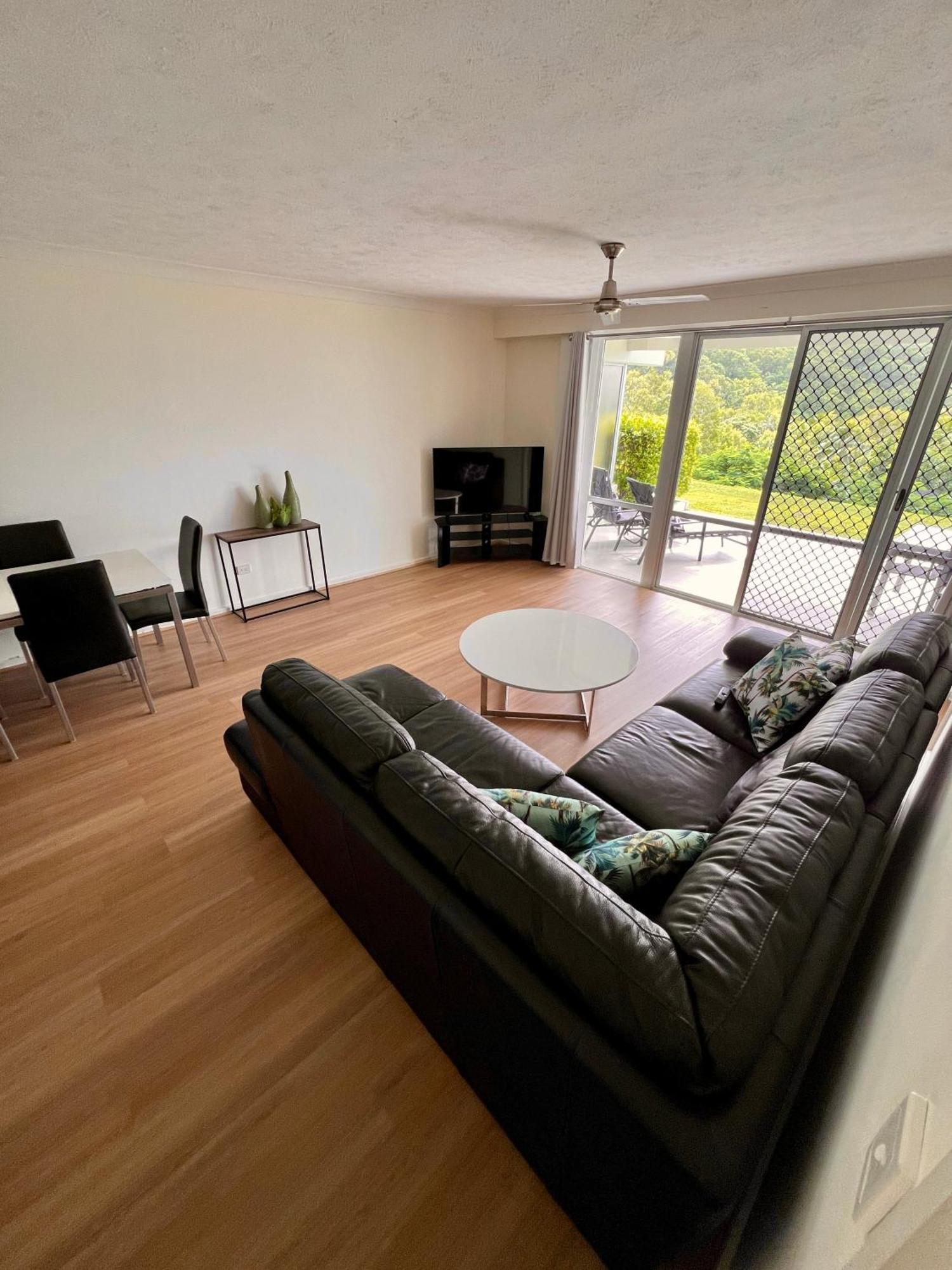 Apartment Poinciana 008 Ground Floor 2bedrooms Free Buggy Hamilton Island