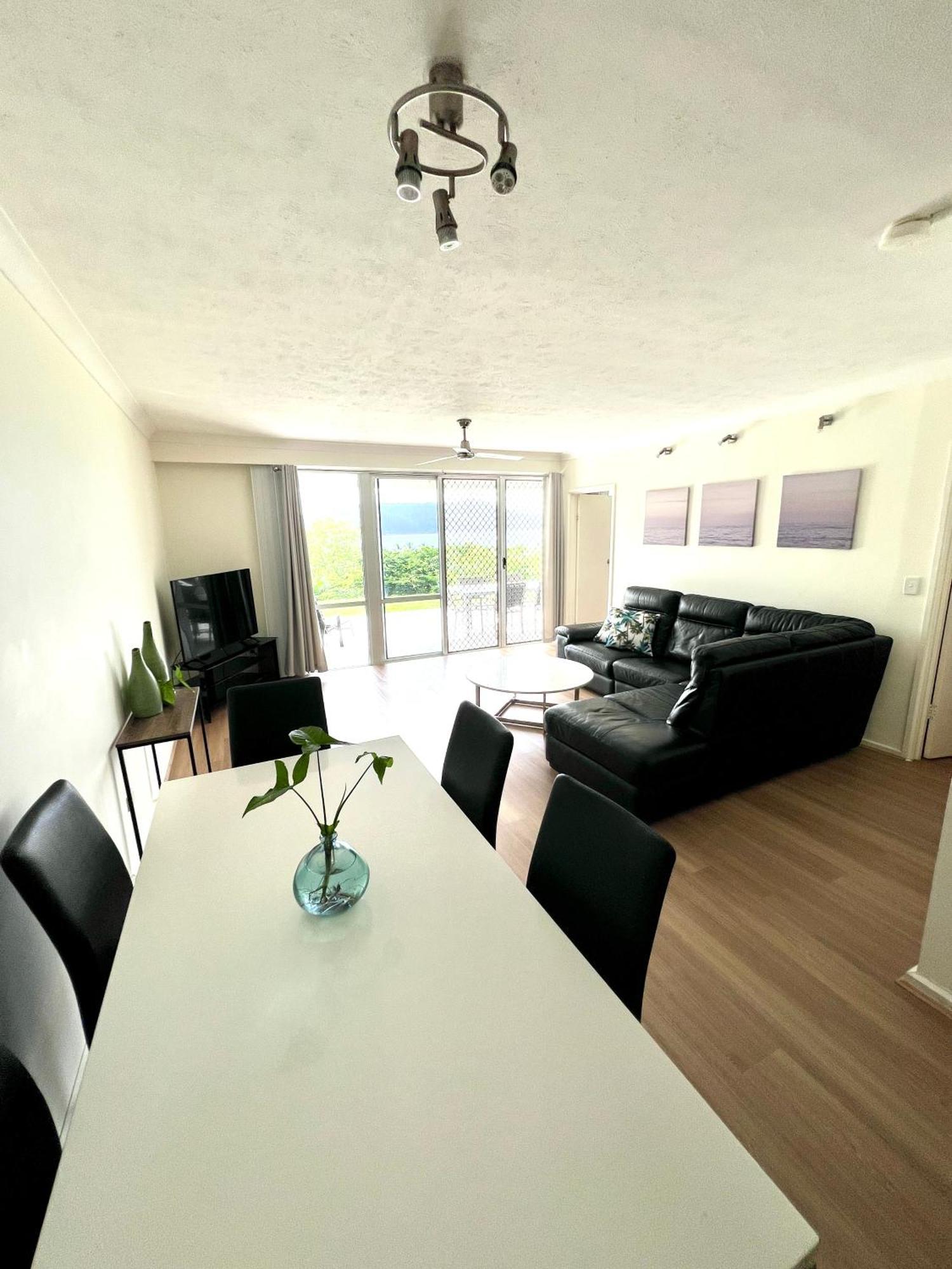 Apartment Poinciana 008 Ground Floor 2bedrooms Free Buggy Hamilton Island