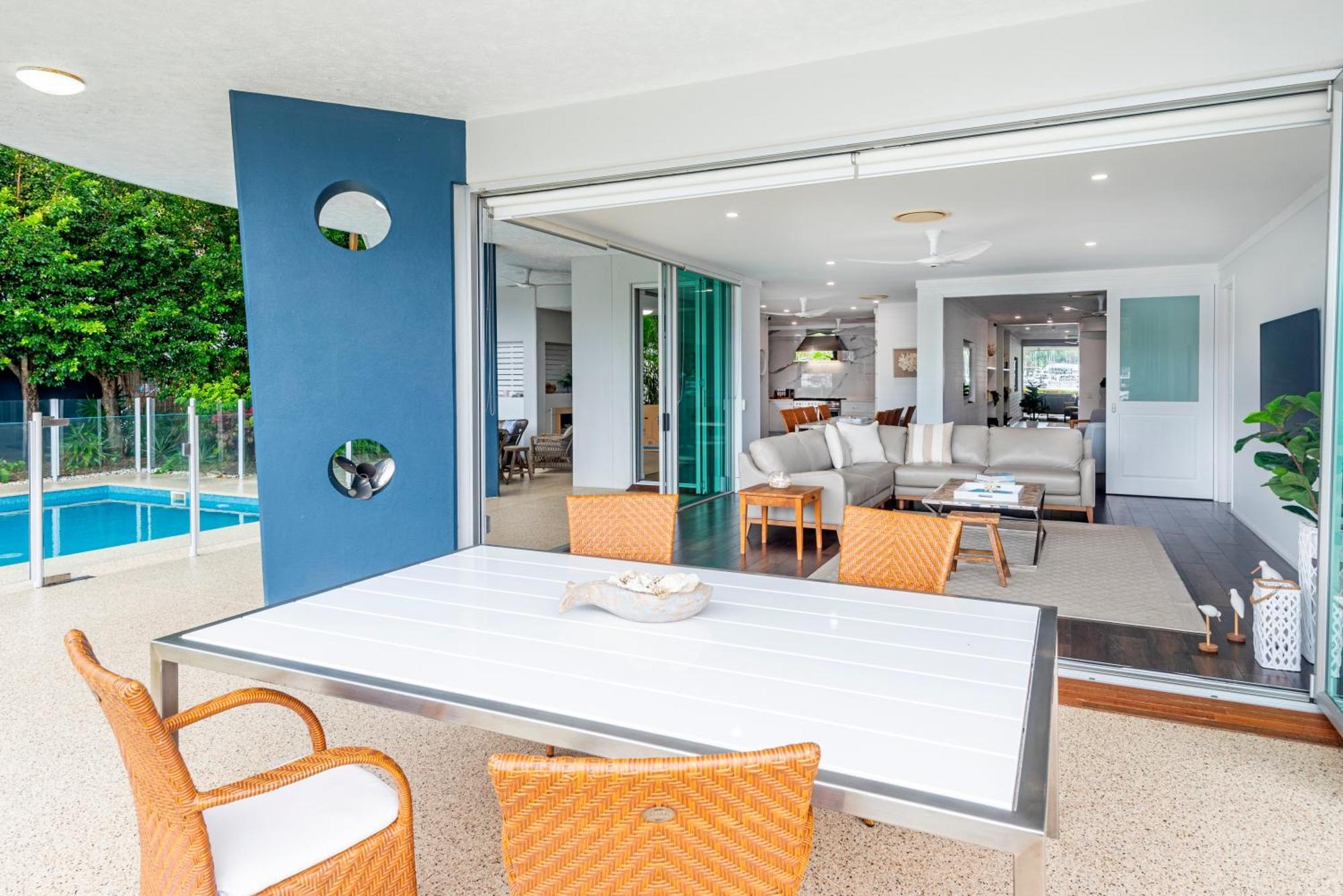 Apartment Pavillions On By Hiha *
