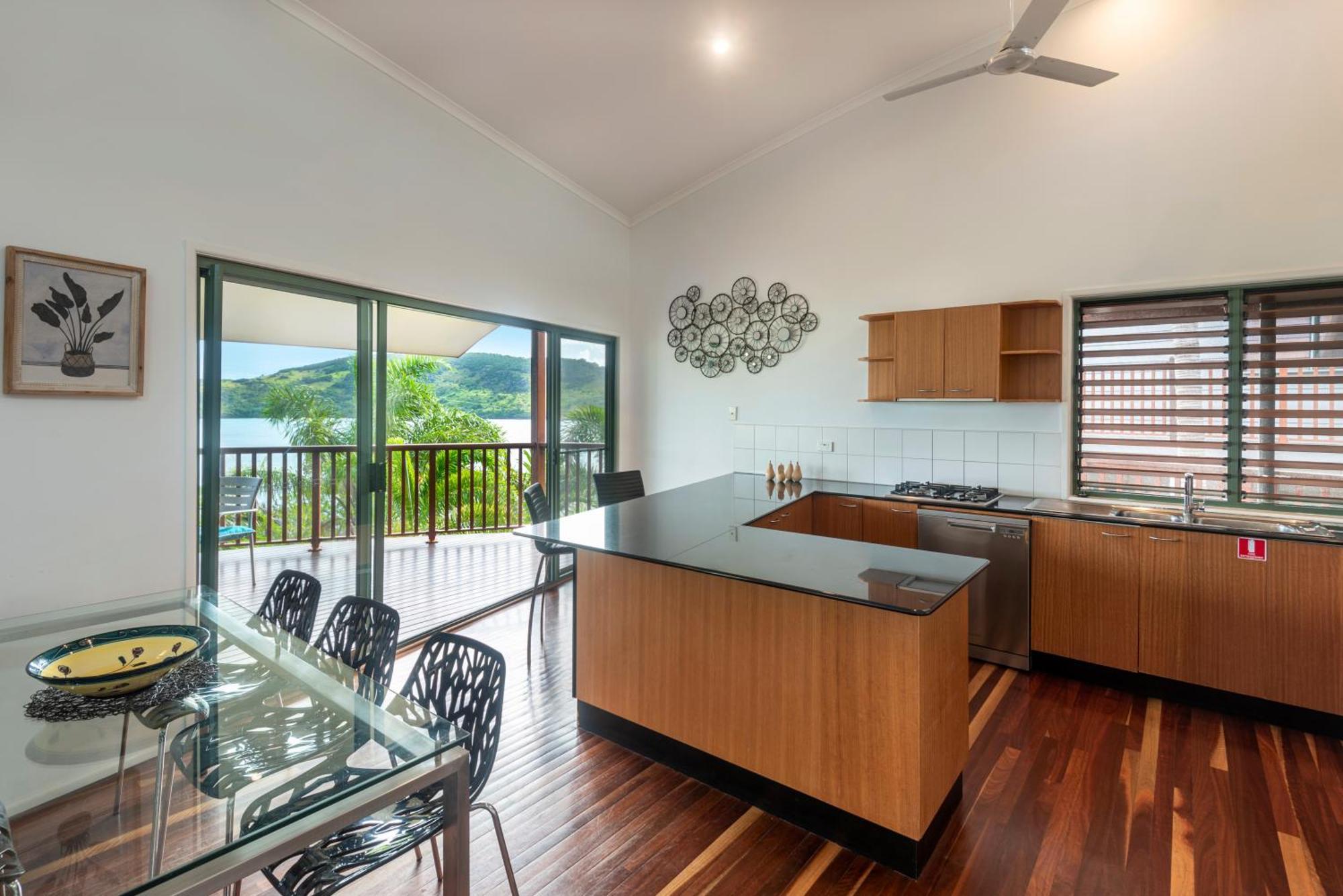 Casuarina Cove On By Hiha