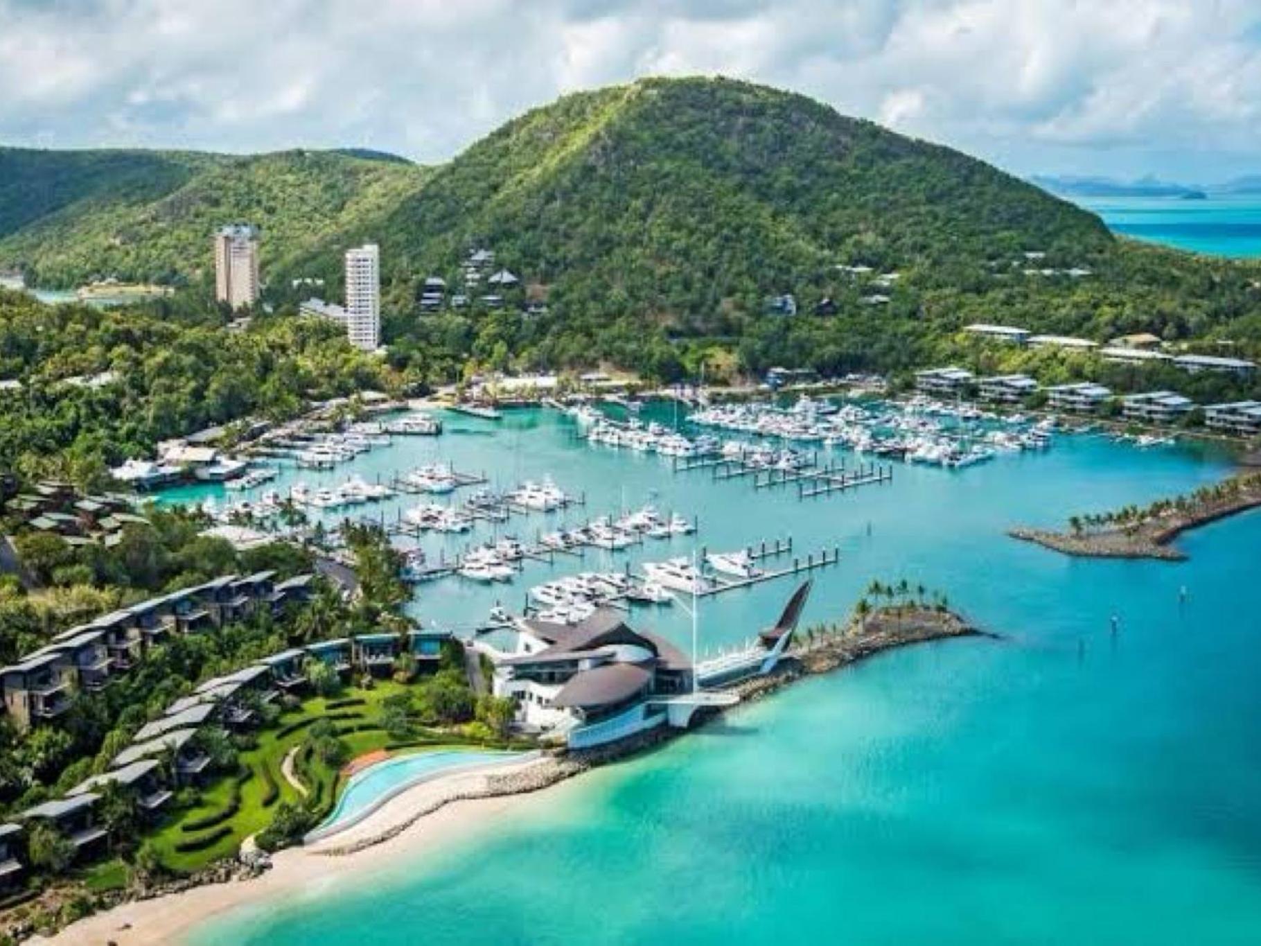 Apartment Family Island Dream Escape At Compass Point 10 Hamilton Island, 3br With Buggy *