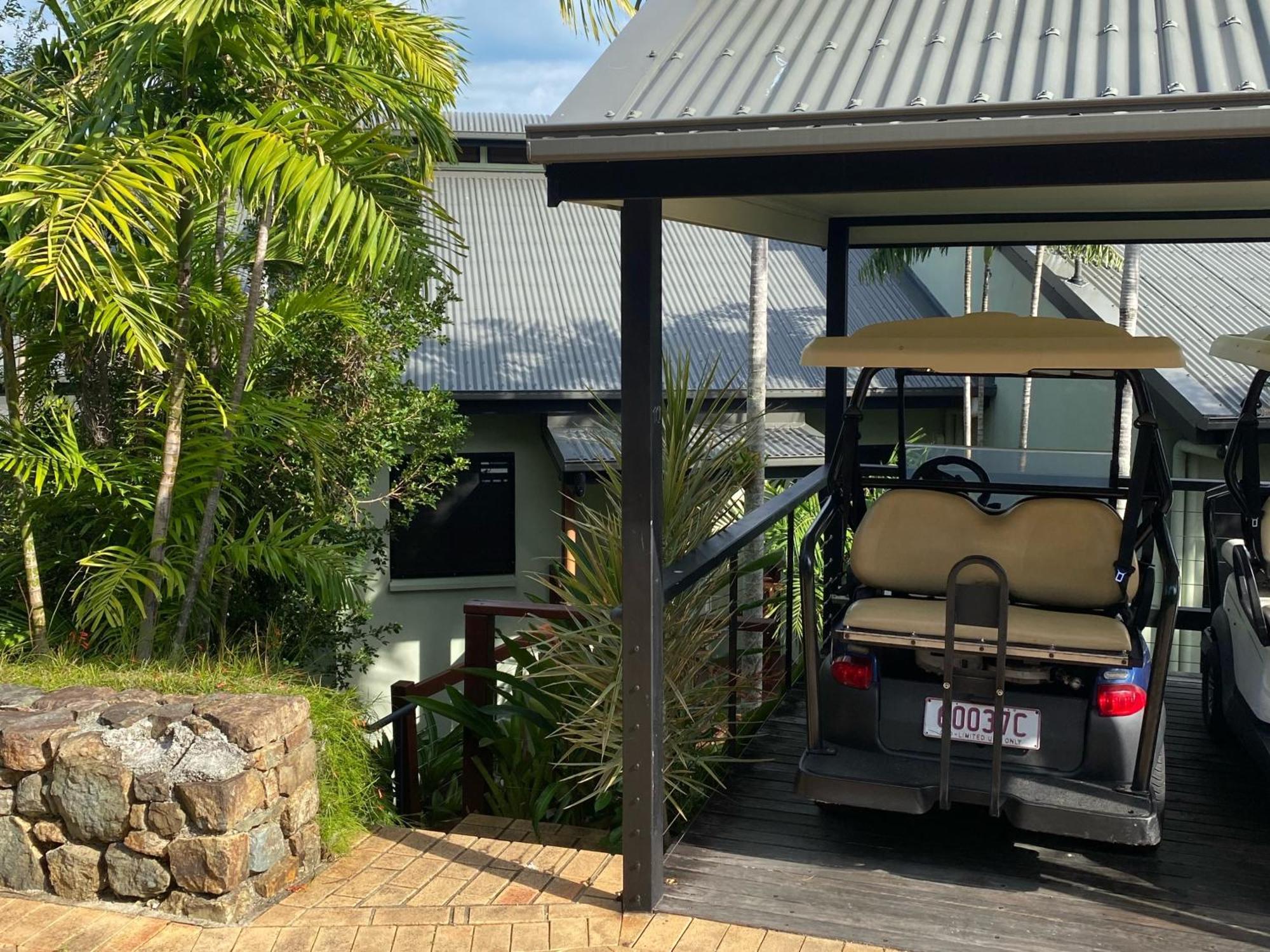 Family Island Dream Escape At Compass Point 10 Hamilton Island, 3br With Buggy