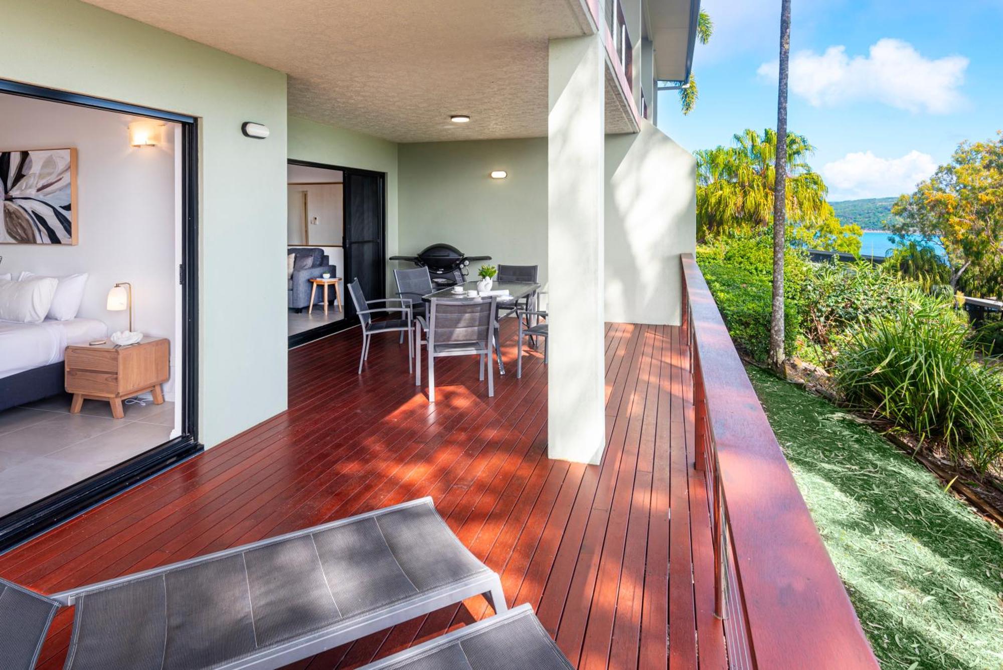 Compass Point On By Hiha Hamilton Island