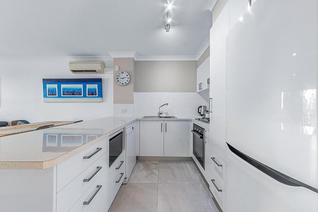 Sunset On - 2 Bedroom With Views And Buggy Apartment