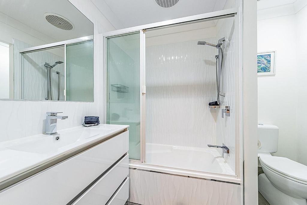 Sunset On - 2 Bedroom With Views And Buggy Hamilton Island
