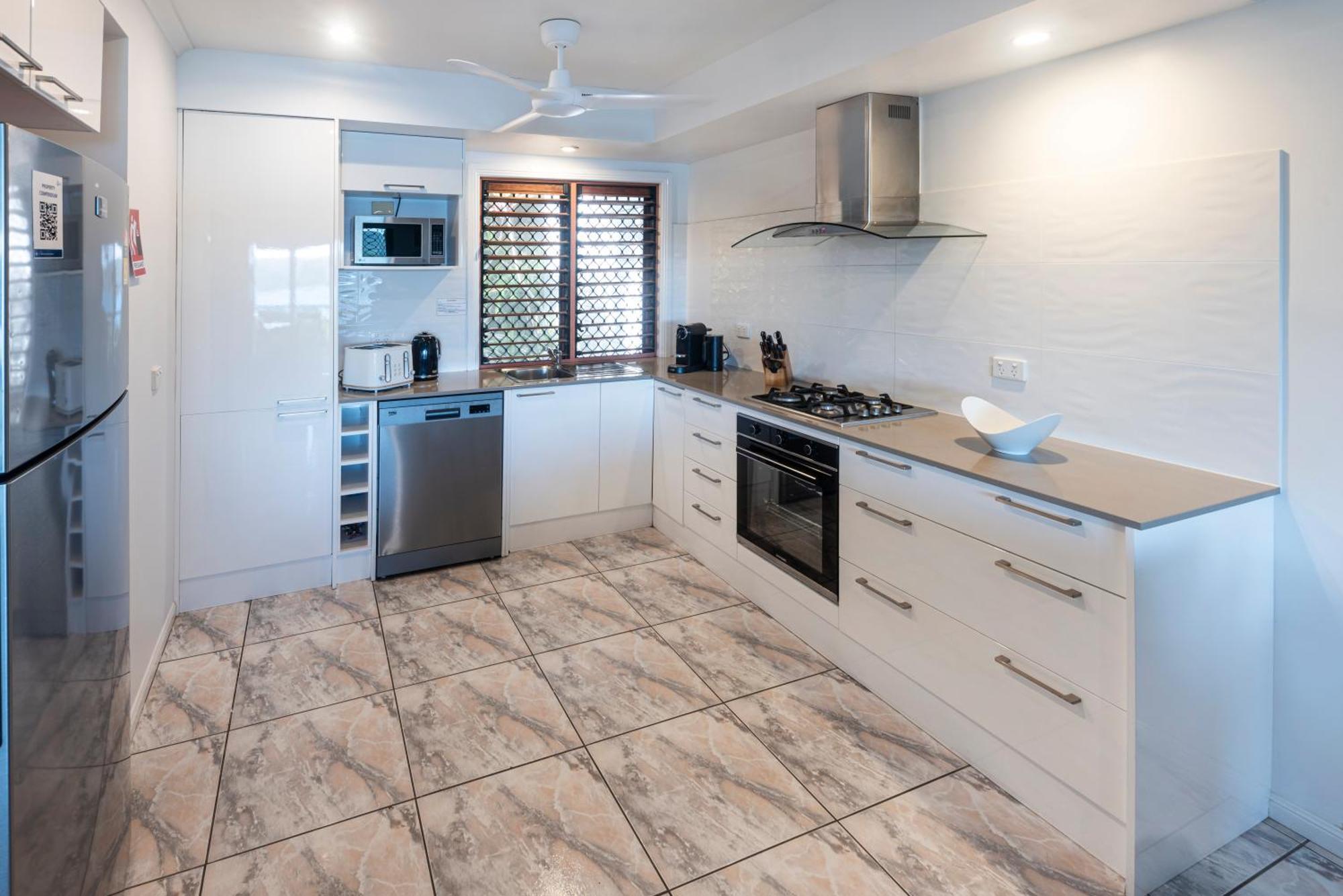 Heliconia Grove - 3 Bedroom - On By Hiha