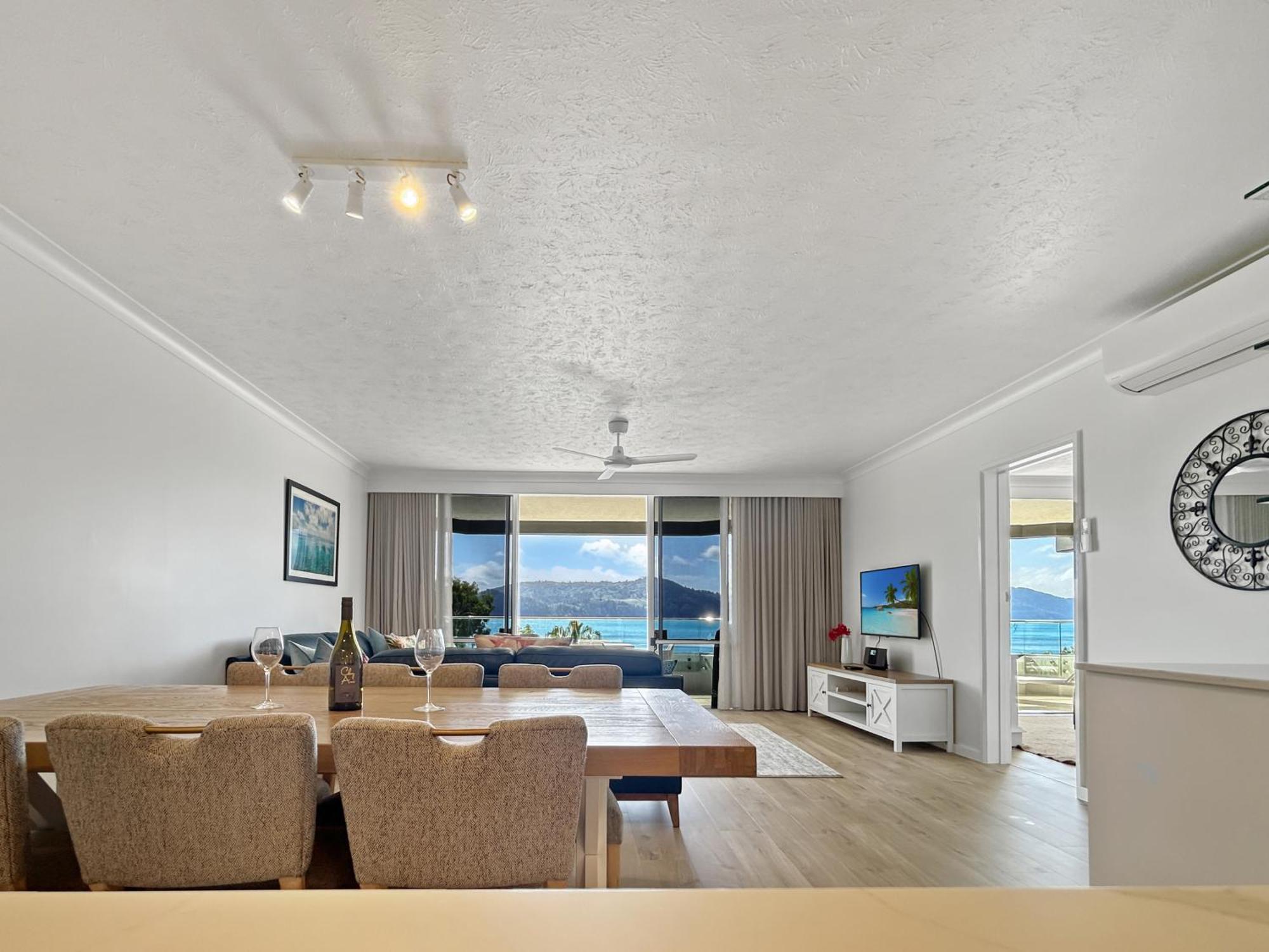 Beach Lodges Hamilton Island