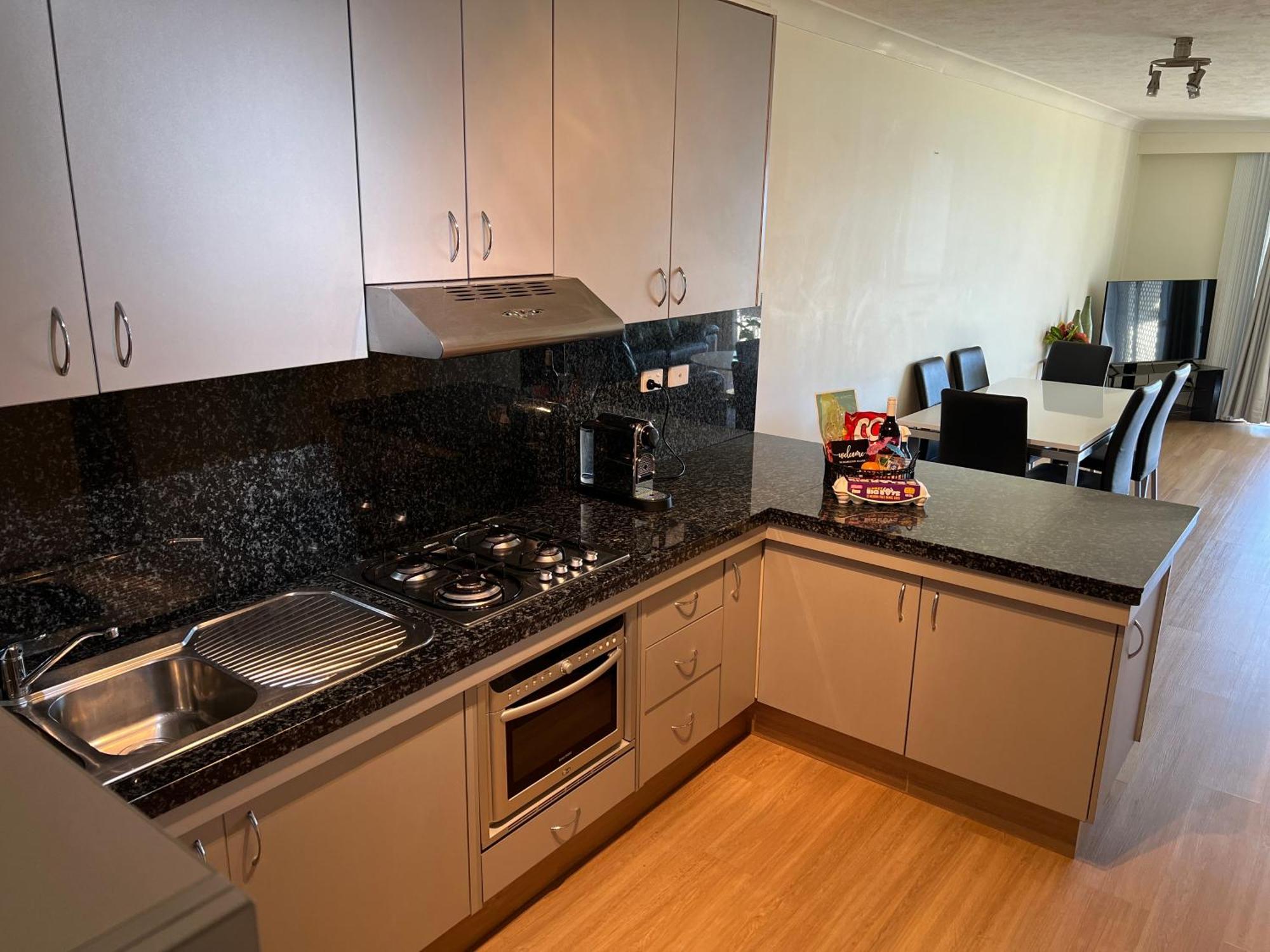 Poinciana 008 Ground Floor 2bedrooms Free Buggy Apartment Hamilton Island