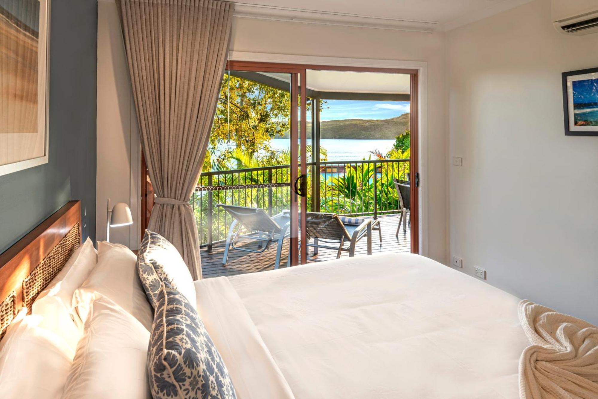Heliconia 1 3 Bedroom Ocean Views With Golf Buggy *