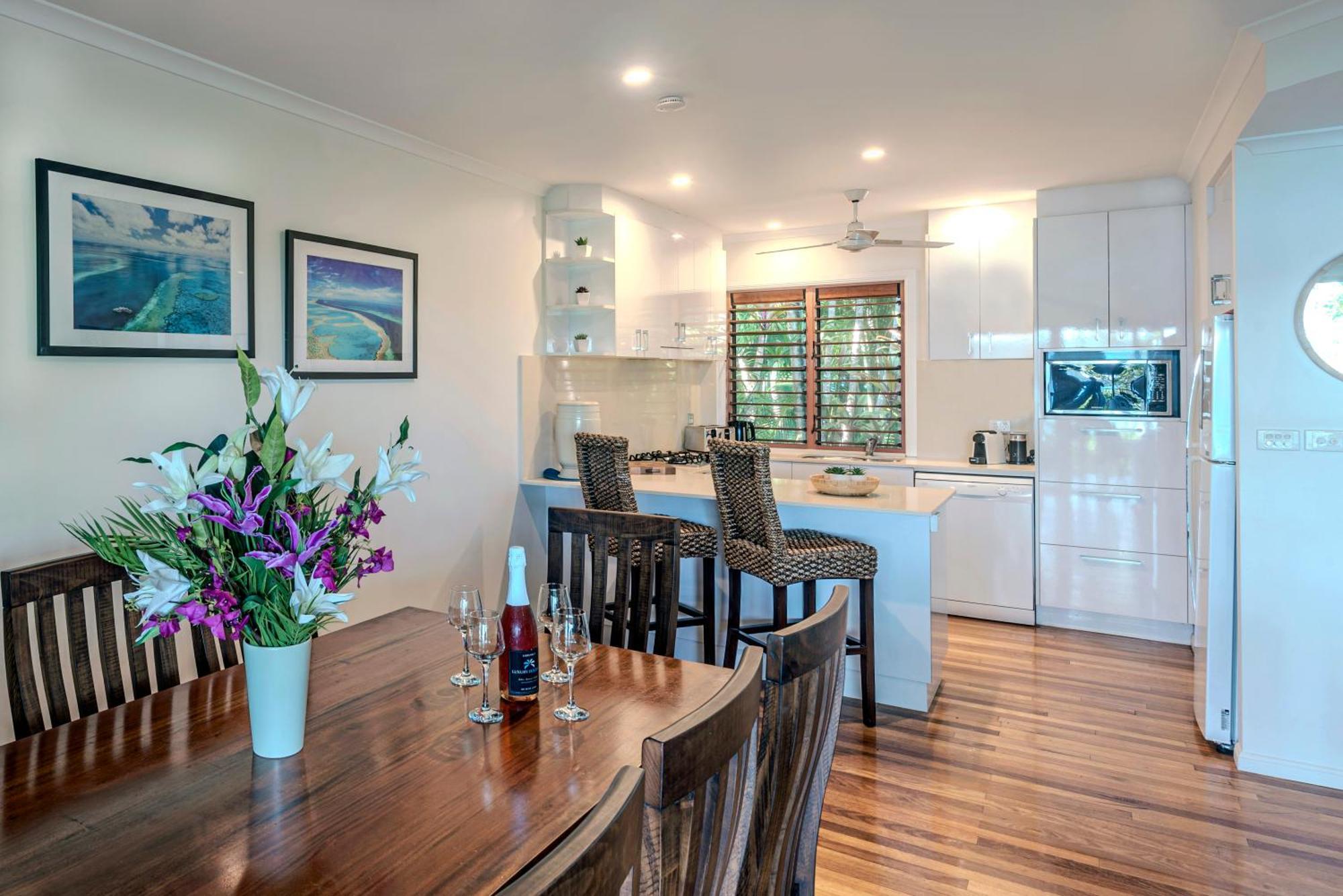 Heliconia 1 3 Bedroom Ocean Views With Golf Buggy Hamilton Island
