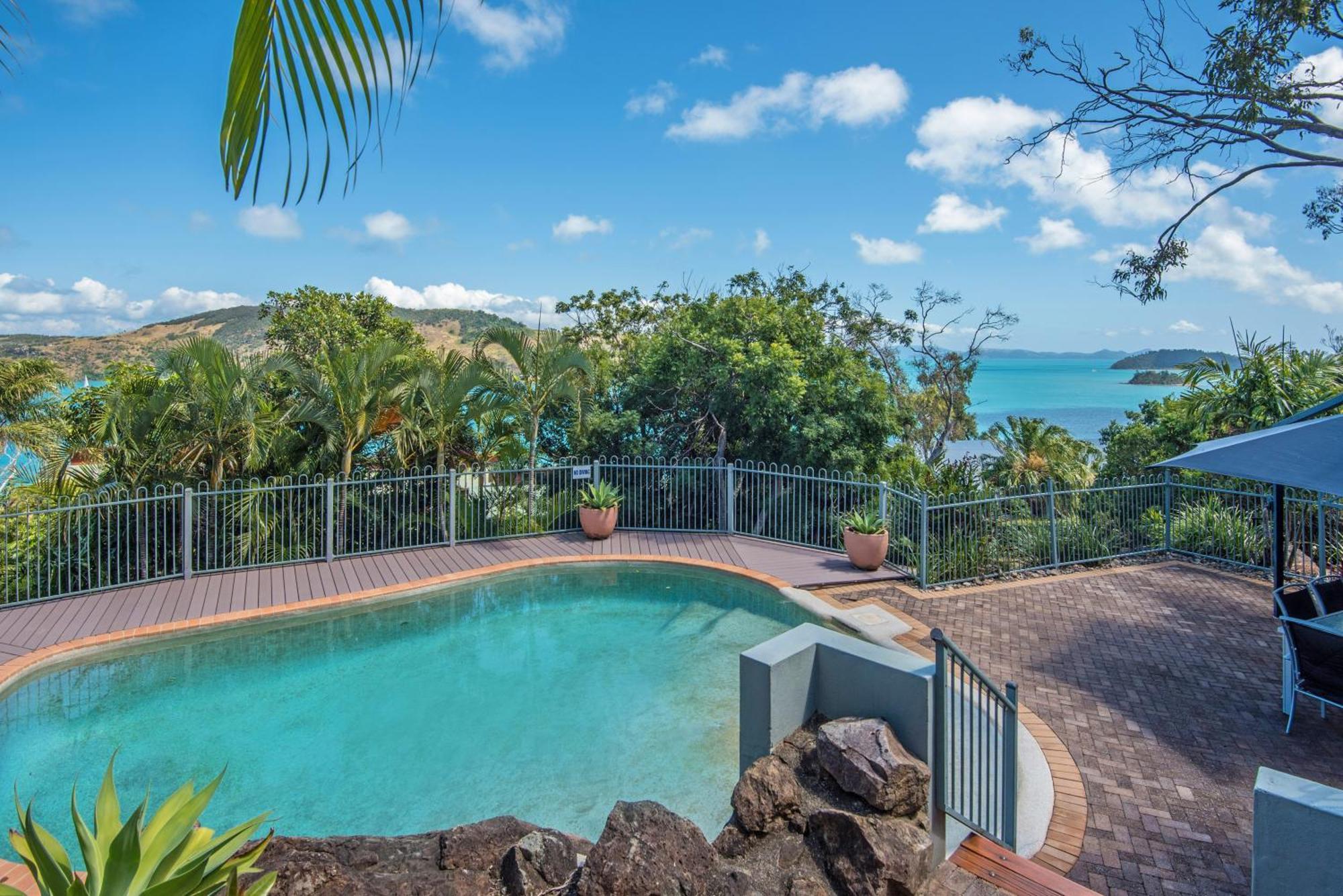 Heliconia 1 3 Bedroom Ocean Views With Golf Buggy