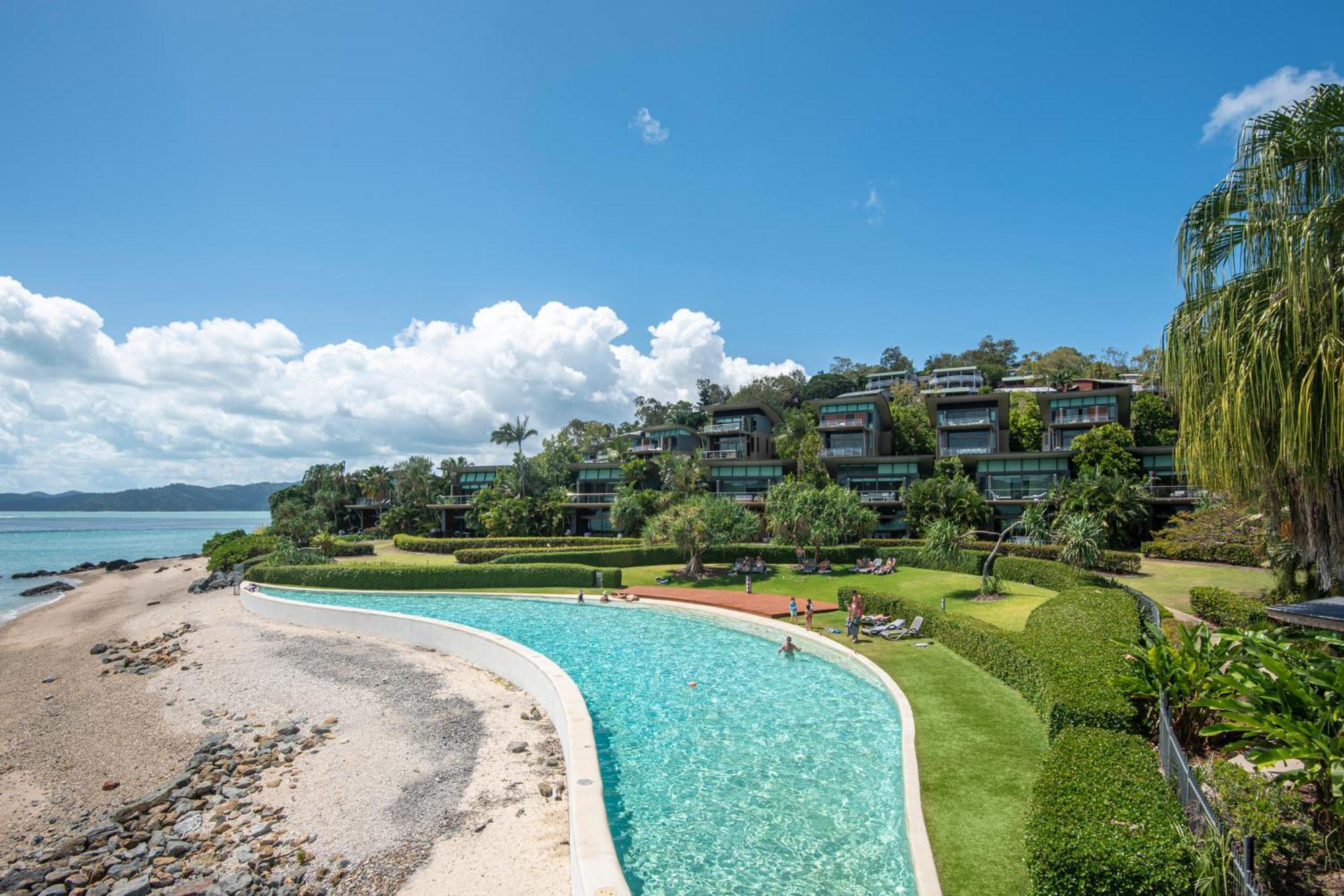 Yacht Club 33 Serenity House Ocean Views 2 Buggies Villa Hamilton Island