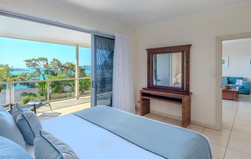 Apartment Blue Water Views Hamilton Island
