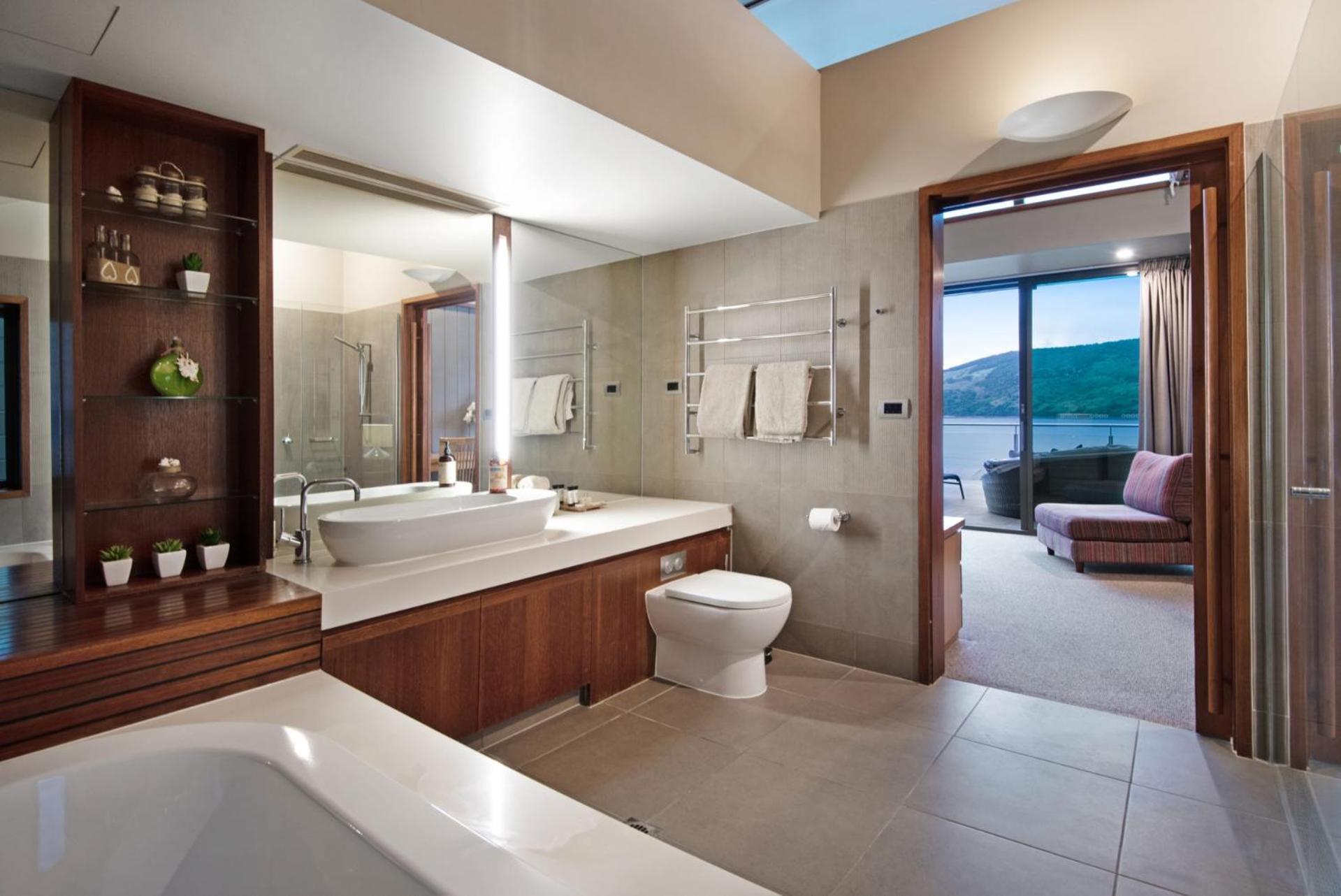 Yacht Club 33 Serenity House Ocean Views 2 Buggies