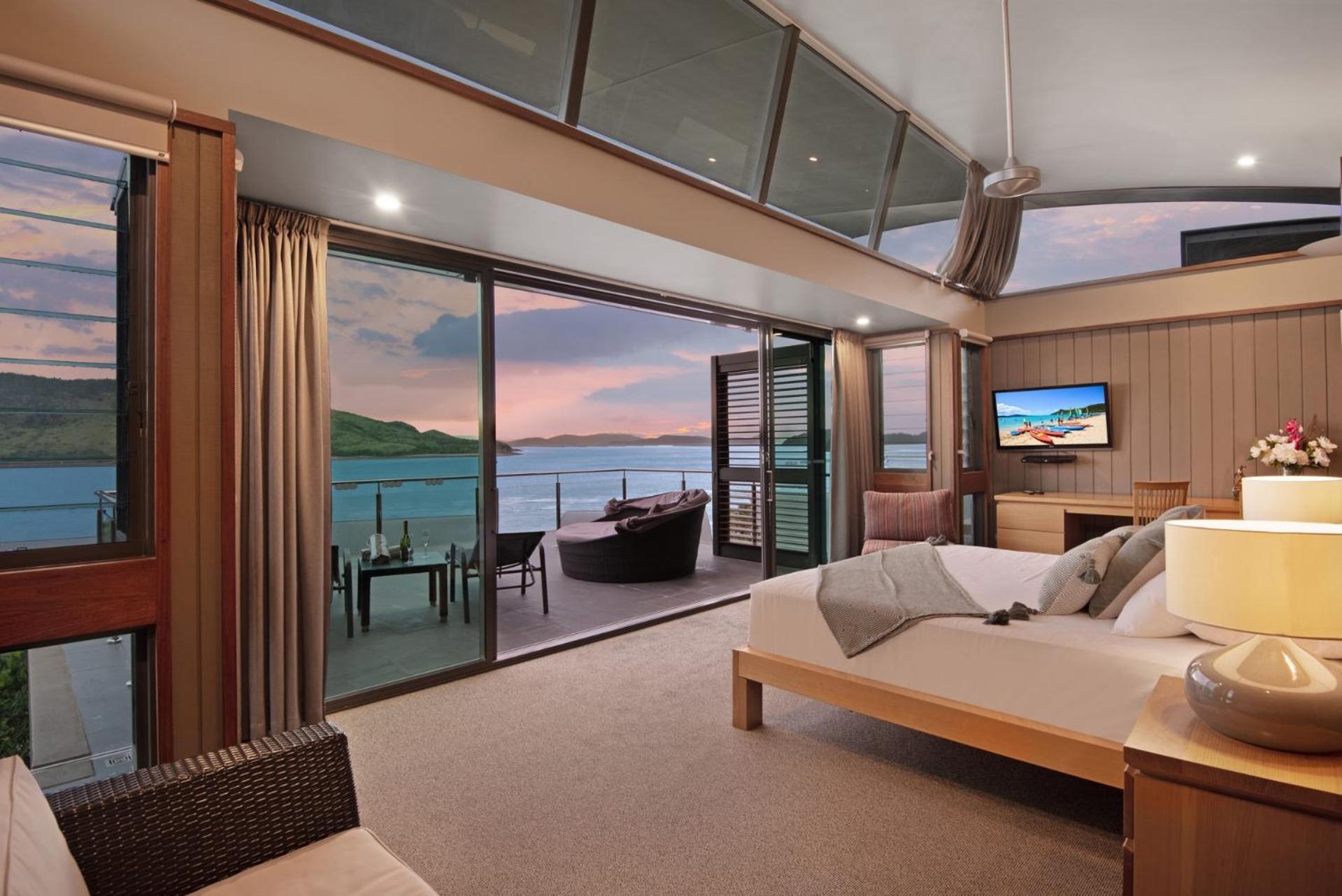 Yacht Club 33 Serenity House Ocean Views 2 Buggies Villa